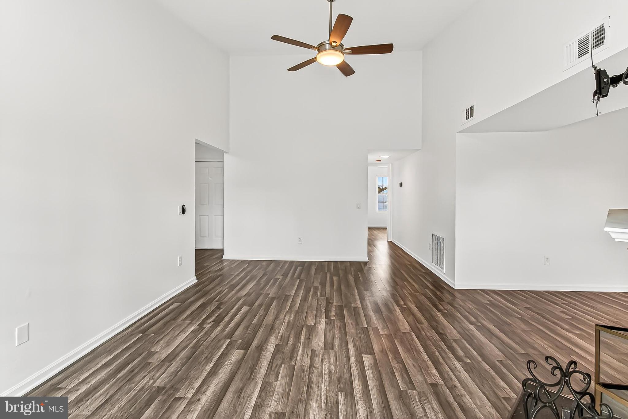 FOX CHAPEL AT TUDOR KNOLLS - Residential Lease