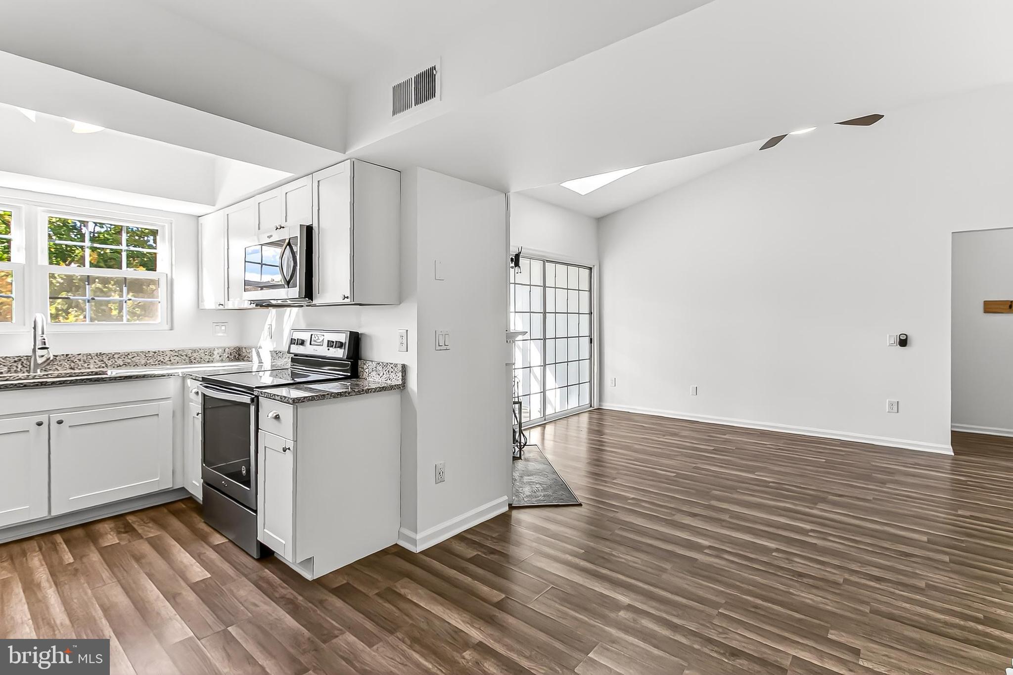 FOX CHAPEL AT TUDOR KNOLLS - Residential Lease