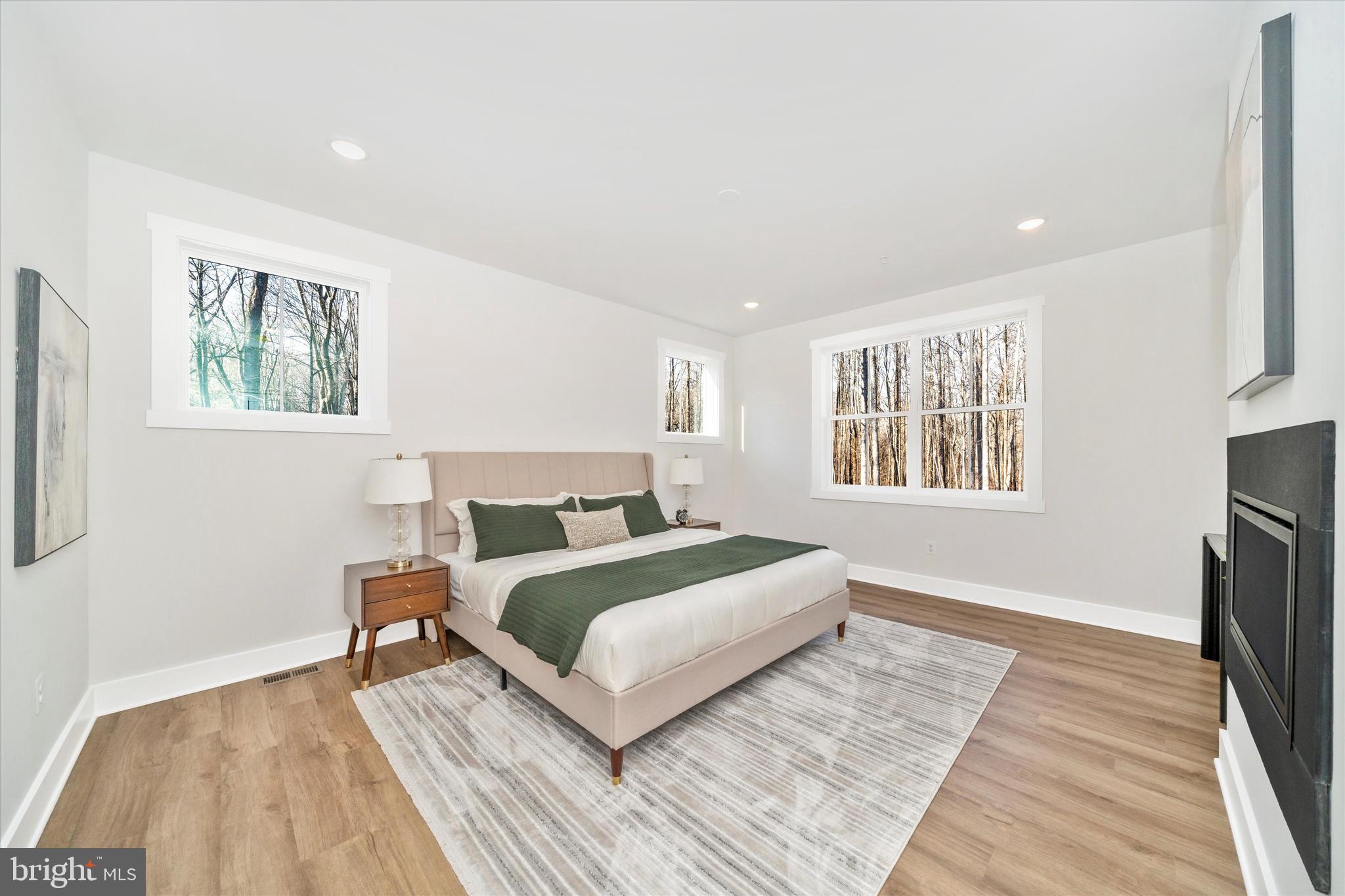 HARWOOD - Residential