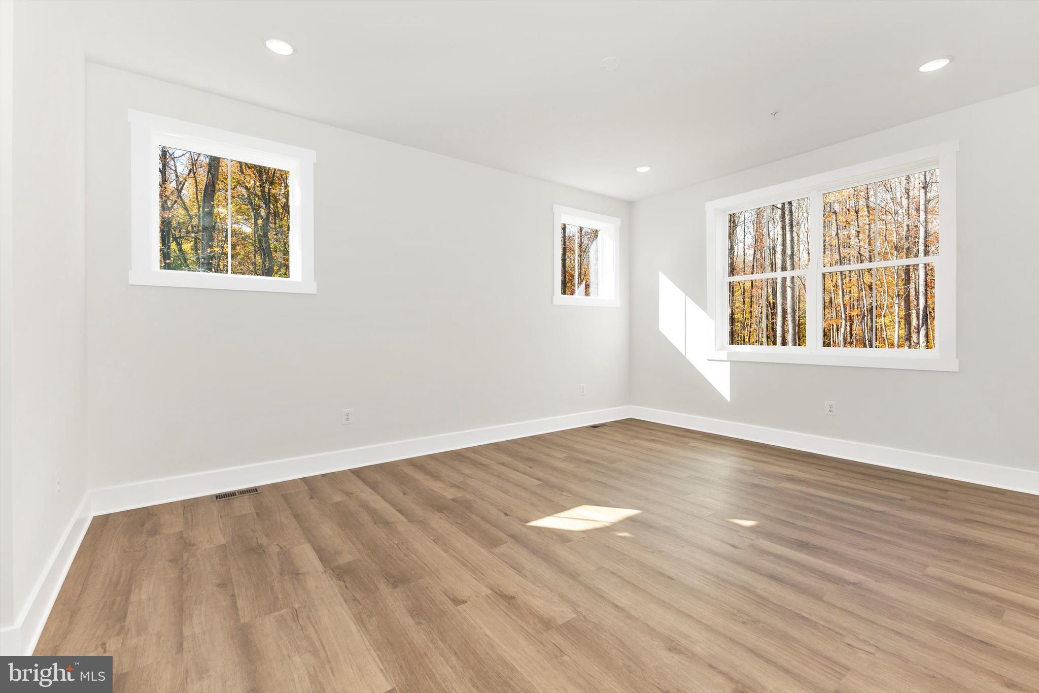 HARWOOD - Residential