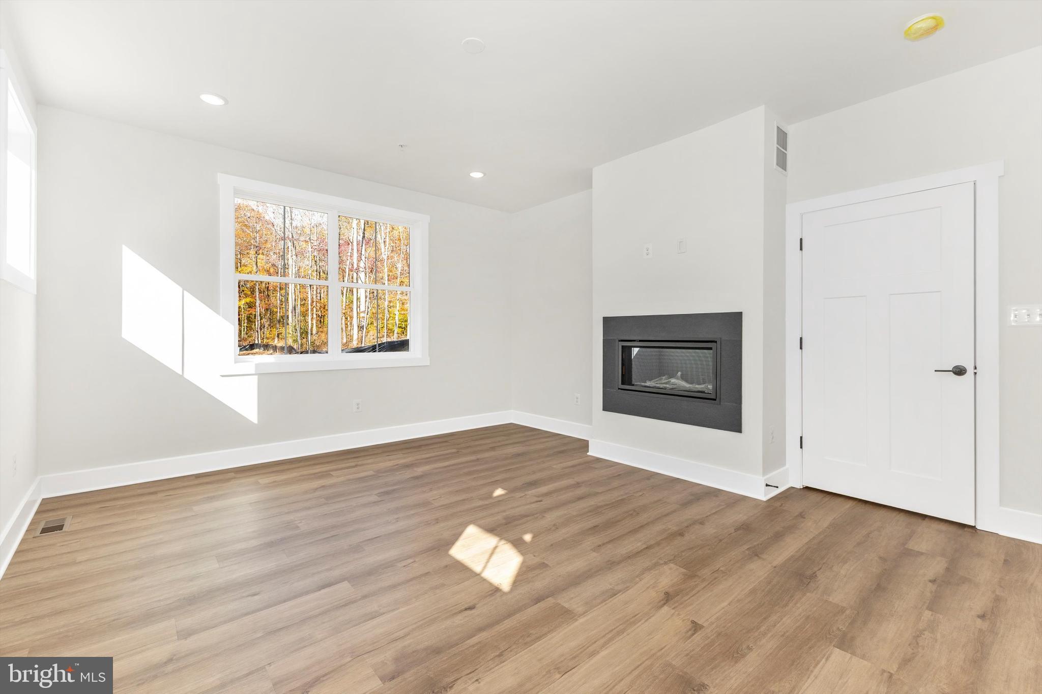 HARWOOD - Residential