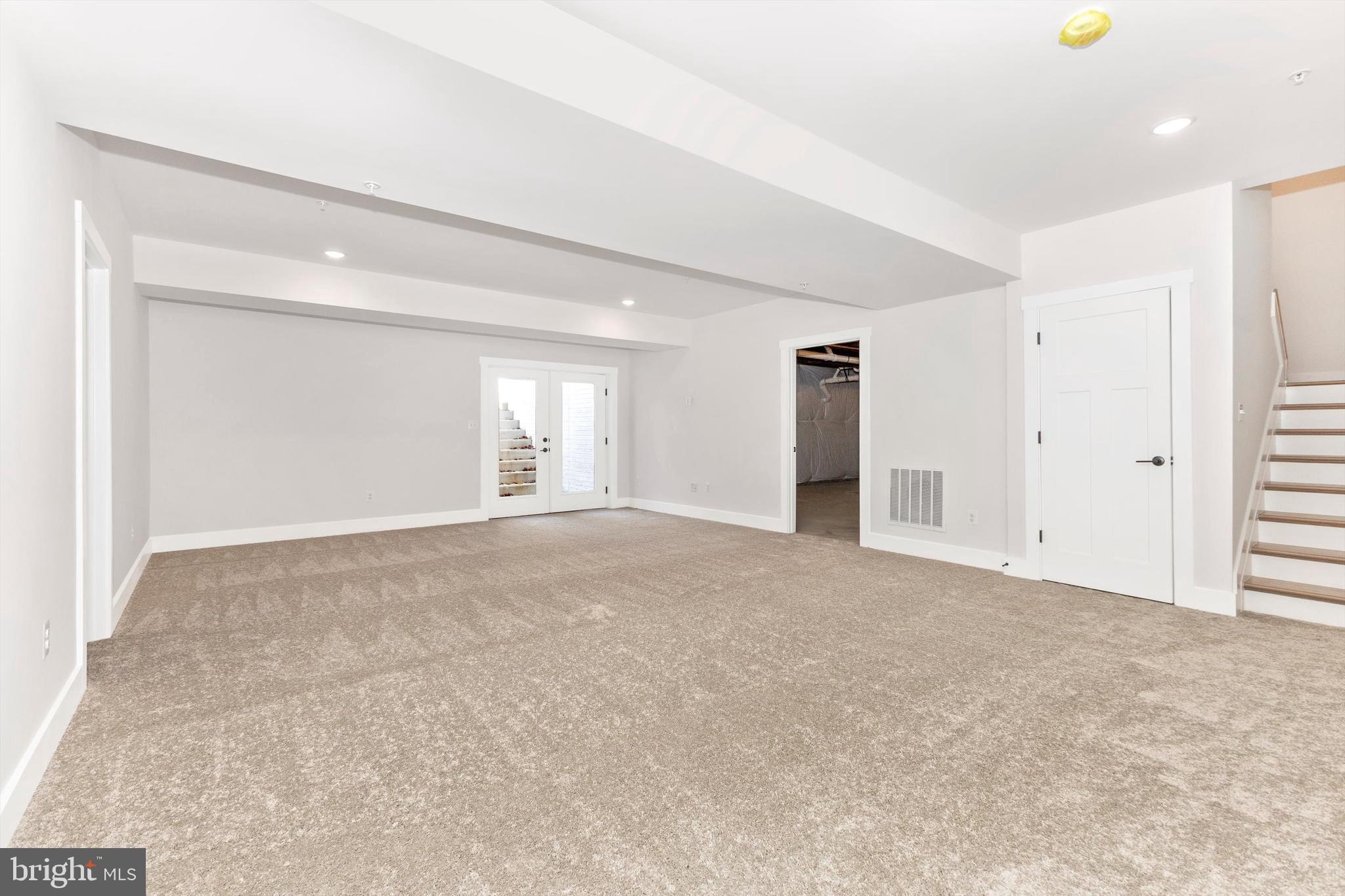 HARWOOD - Residential