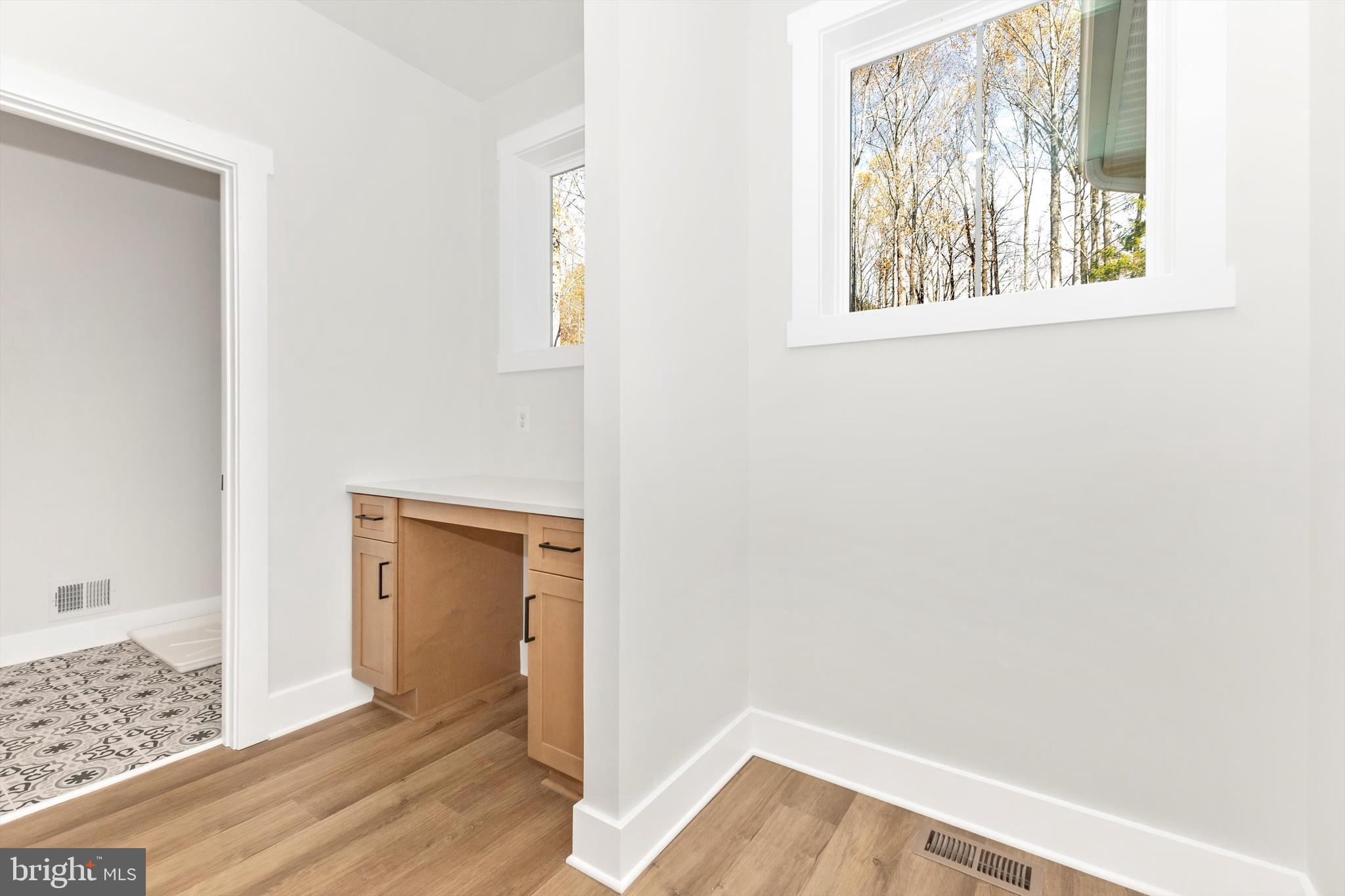 HARWOOD - Residential