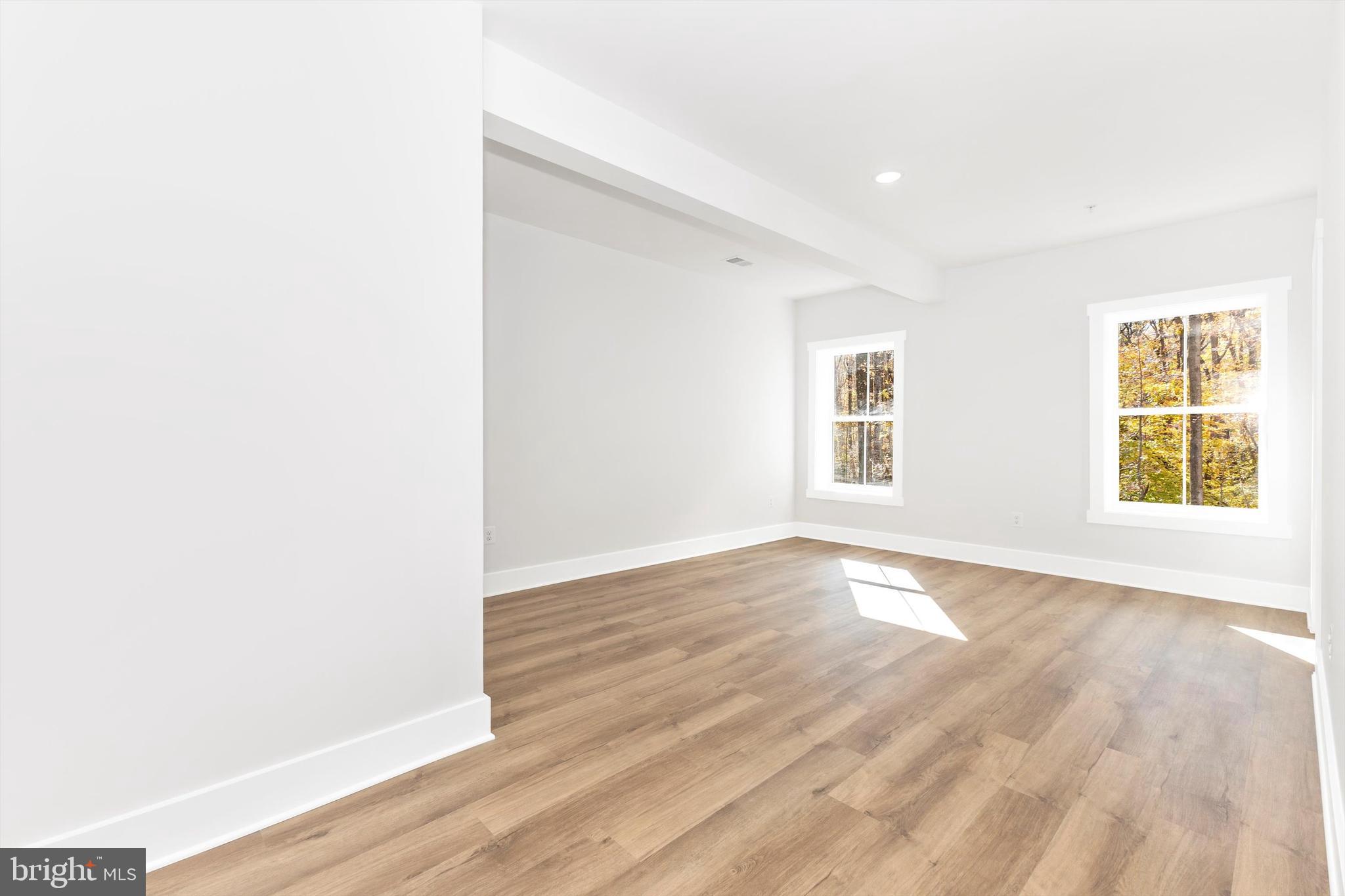 HARWOOD - Residential