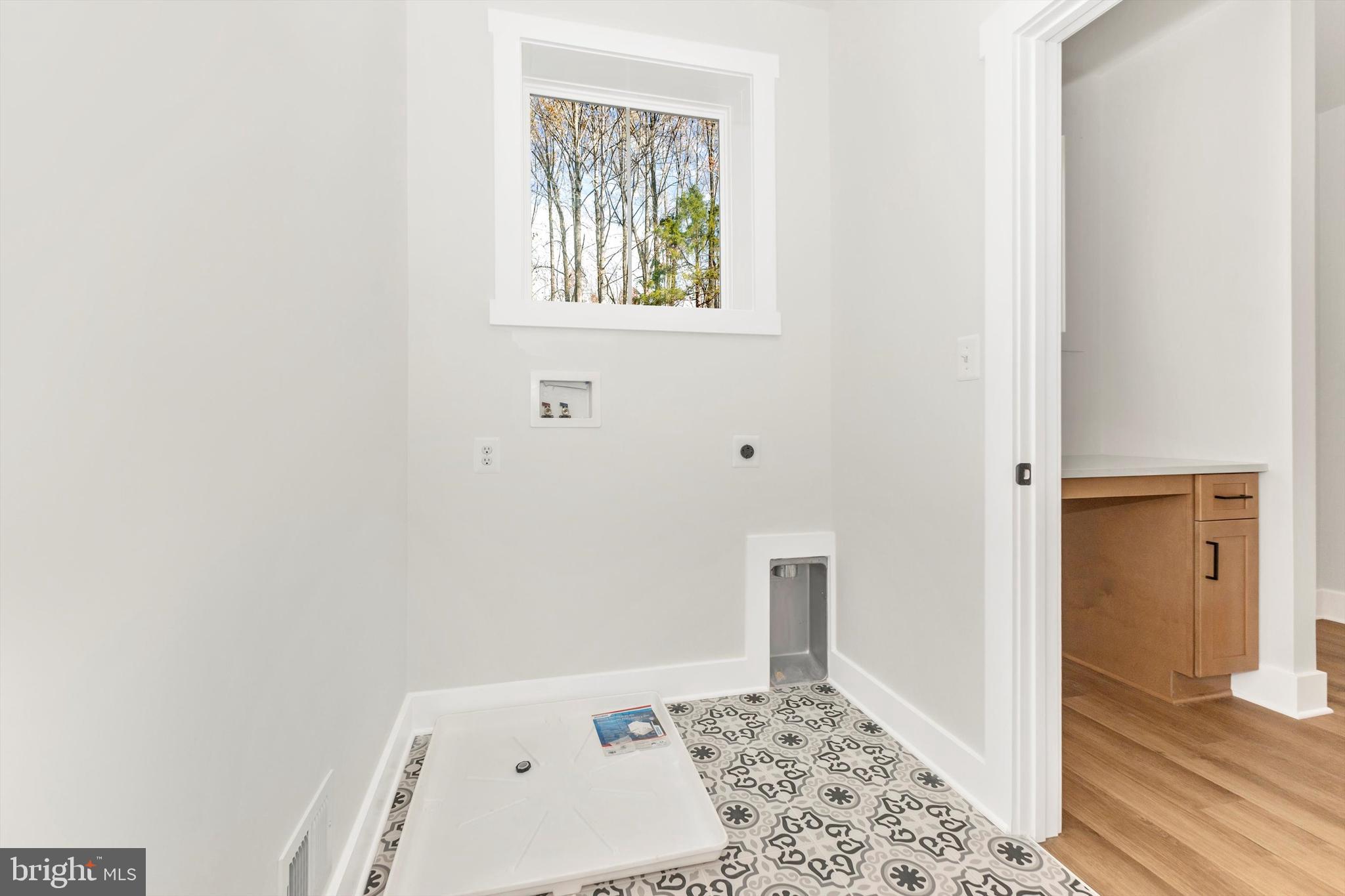 HARWOOD - Residential