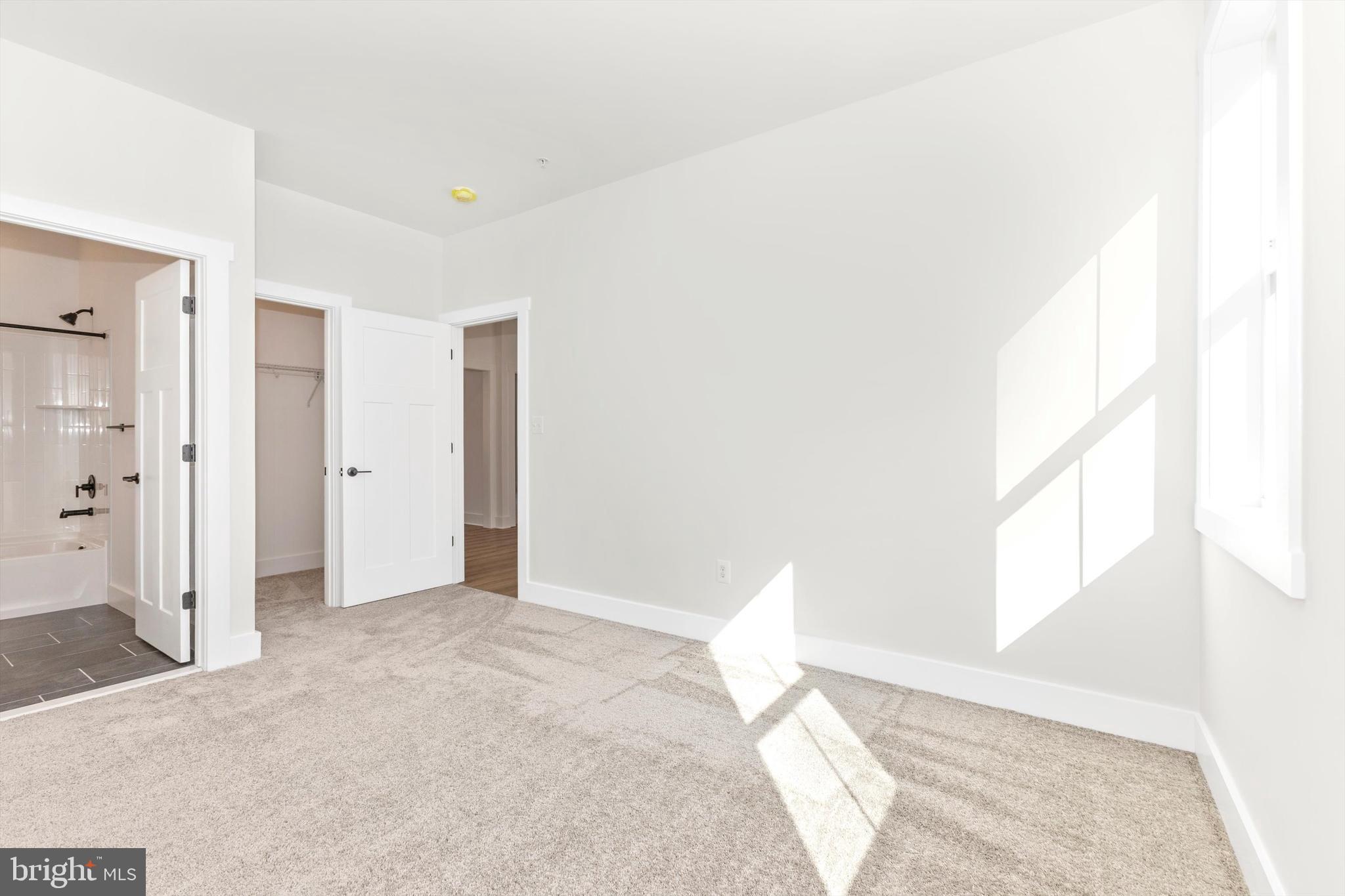 HARWOOD - Residential