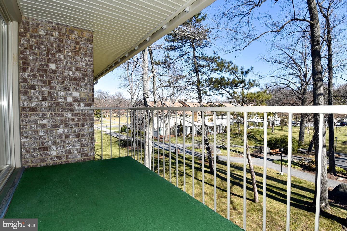 LEISURE WORLD - Residential