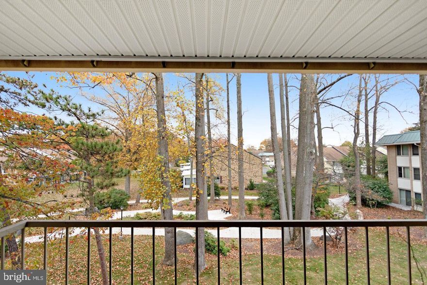 Welcome home to this wonderul bright, spacious, top floor 2 bedroom condo. Your new home has gleaming hardwood floors, fresh paint, brand new automated window shades, and new kitchen appliances. The large balcony is an amazing extension of your living room with a beautiful view of park. Ready for you to enjoy your cup of coffee in the sun. The unit has 2 large bedrooms, with a long hall way with double closets for extra storage. The laundry room is in the hall way, and a good size storage unit in the basement.