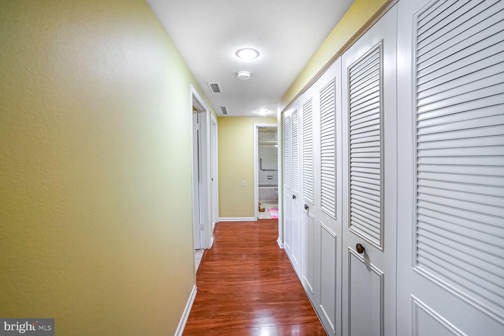 LEISURE WORLD - Residential