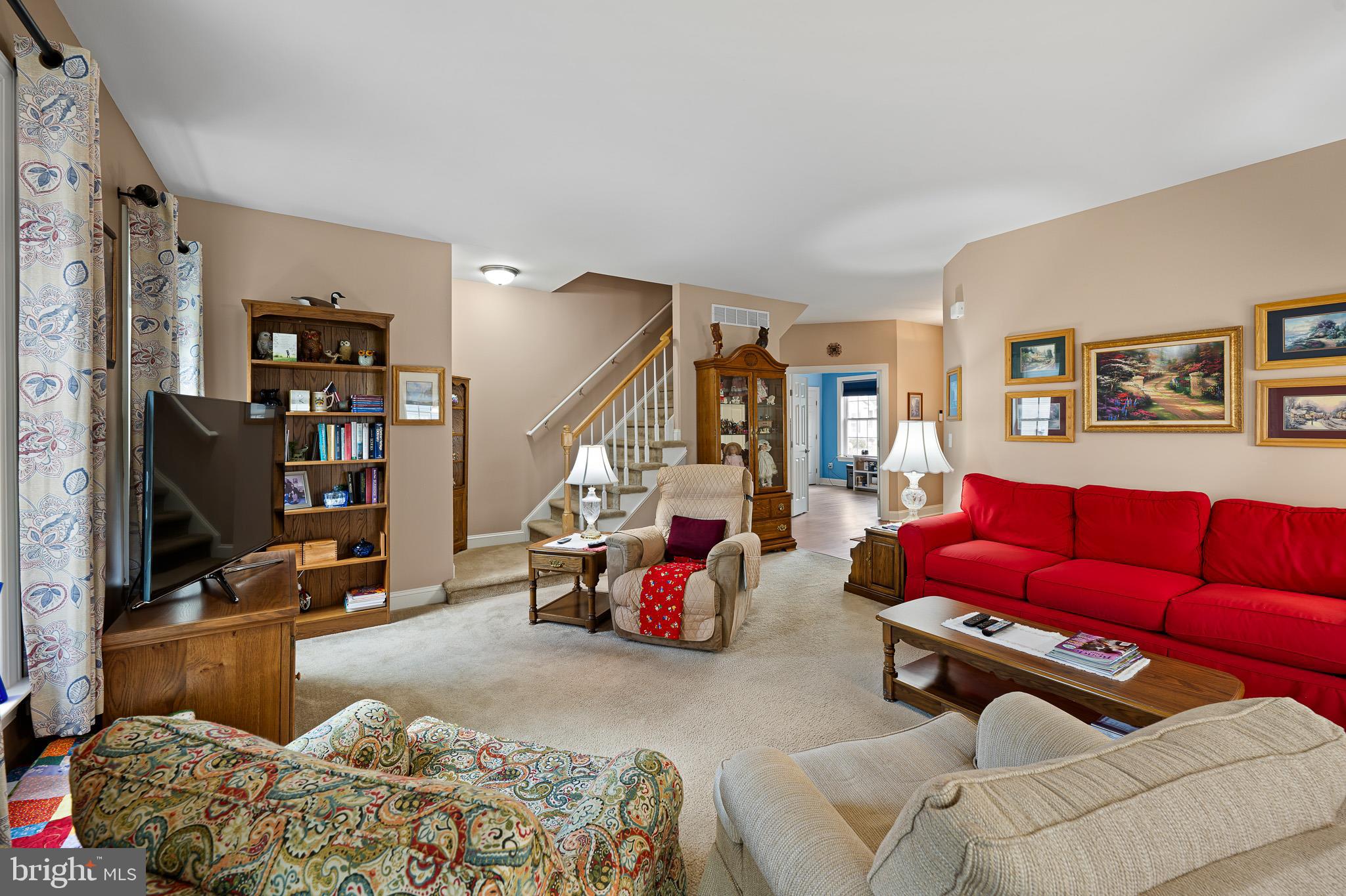 86 COUNTRY CLUB DRIVE