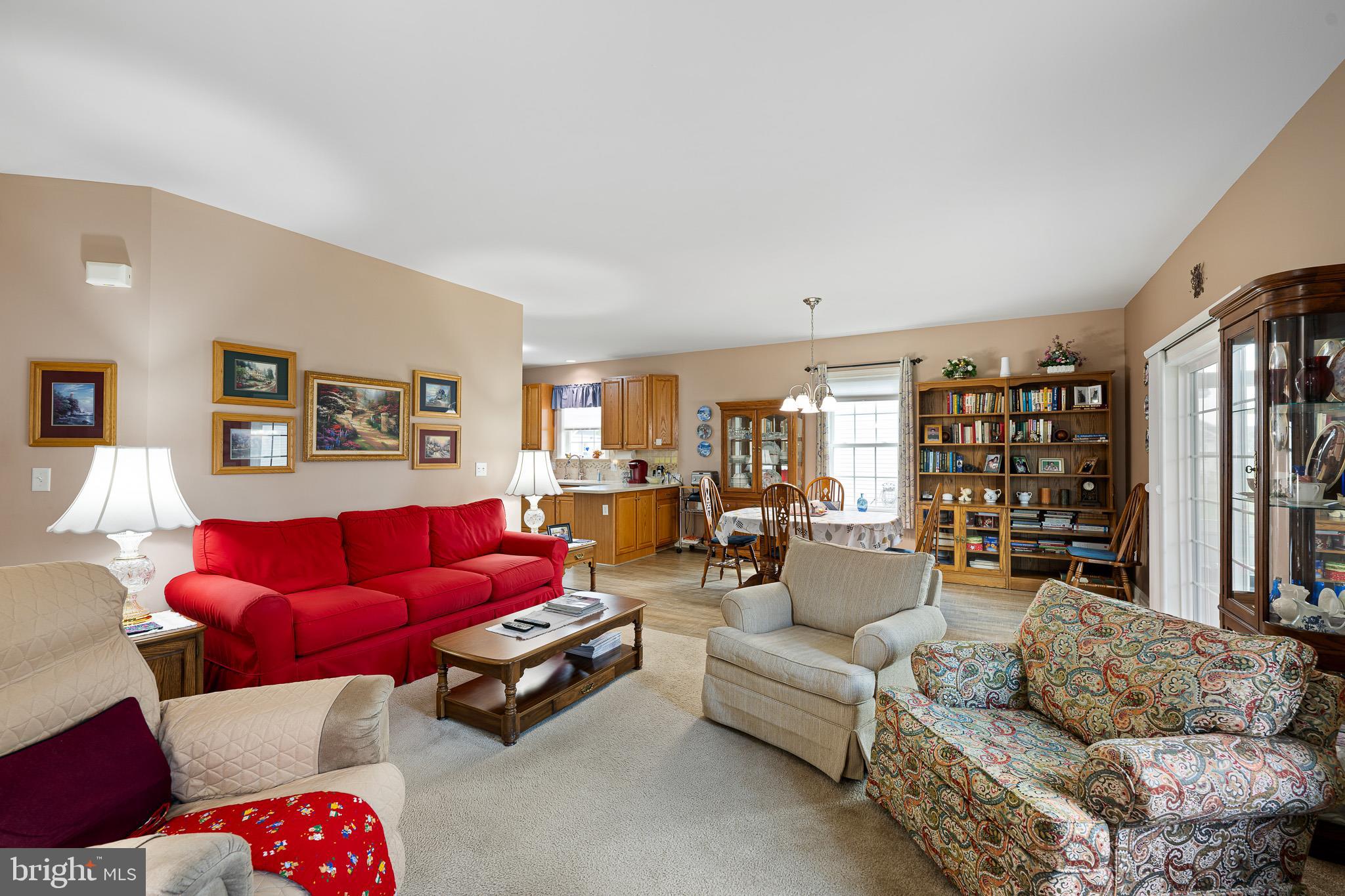 86 COUNTRY CLUB DRIVE