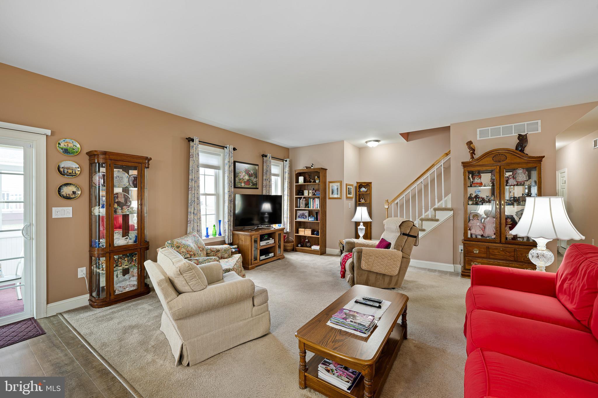 86 COUNTRY CLUB DRIVE