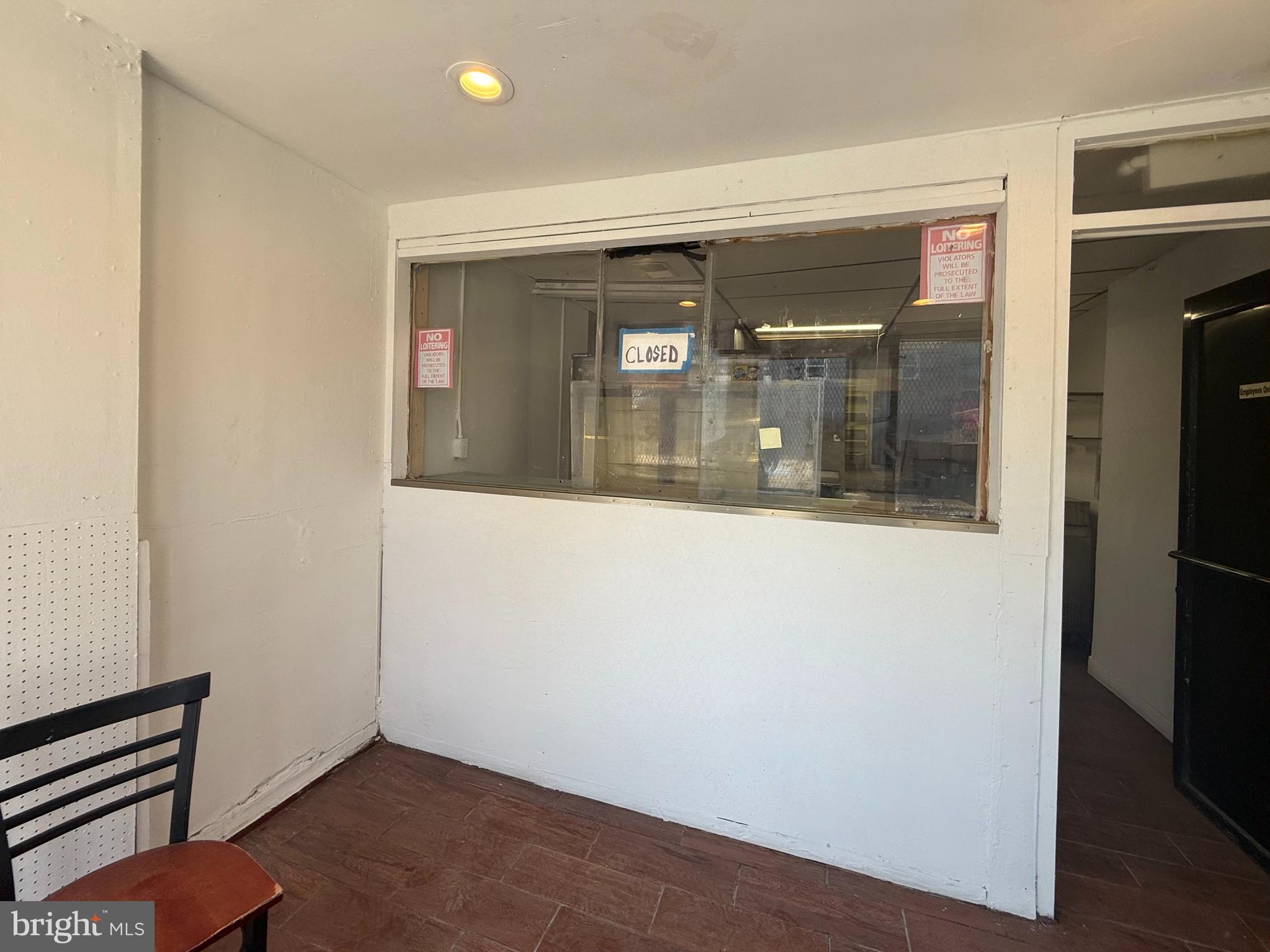 2424 GREENMOUNT AVENUE