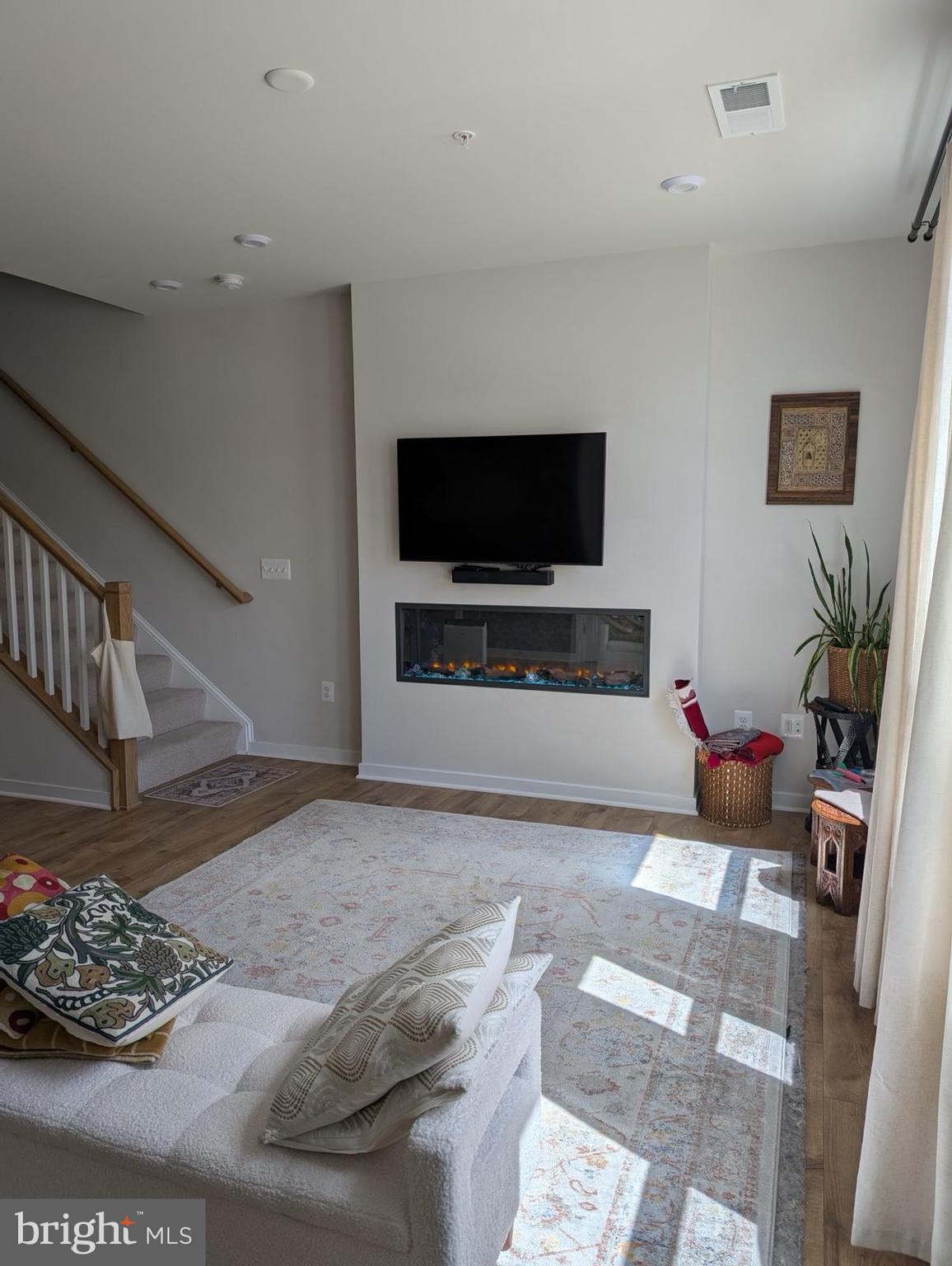 LIBERTY PARK - Residential Lease