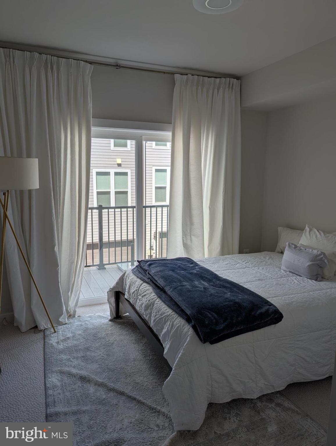 LIBERTY PARK - Residential Lease