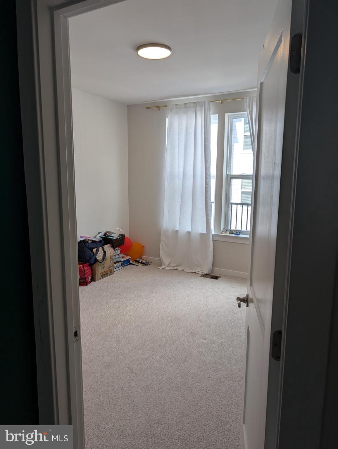 LIBERTY PARK - Residential Lease