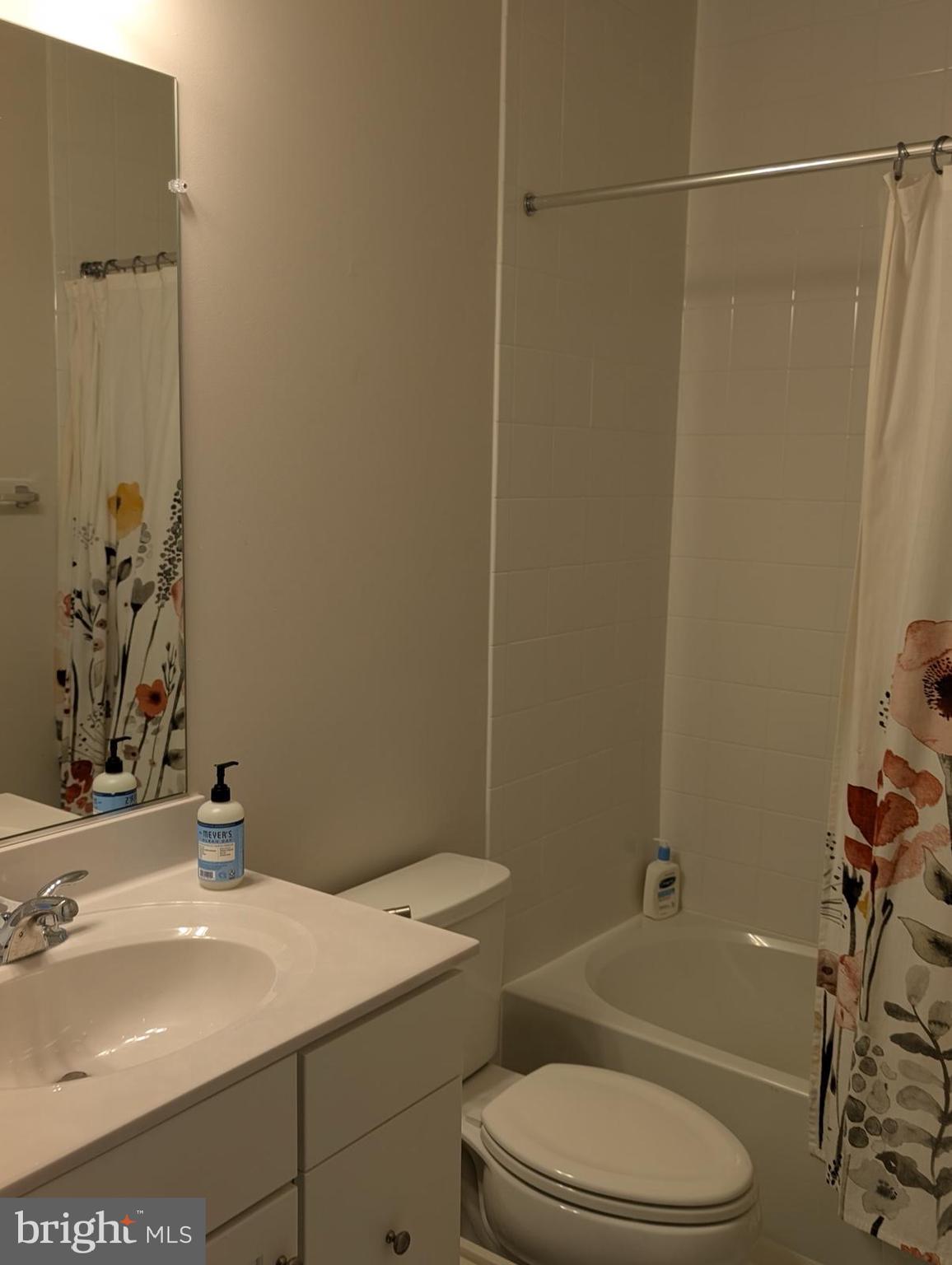 LIBERTY PARK - Residential Lease