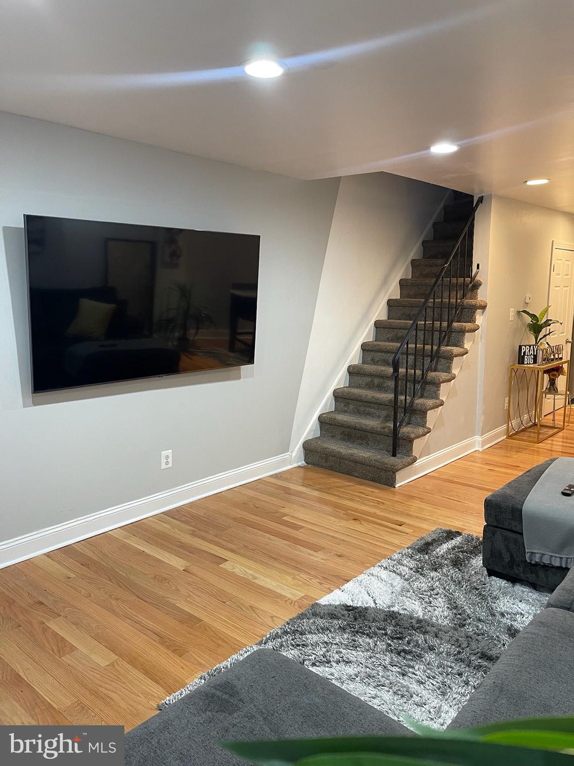 MILL CREEK - Residential