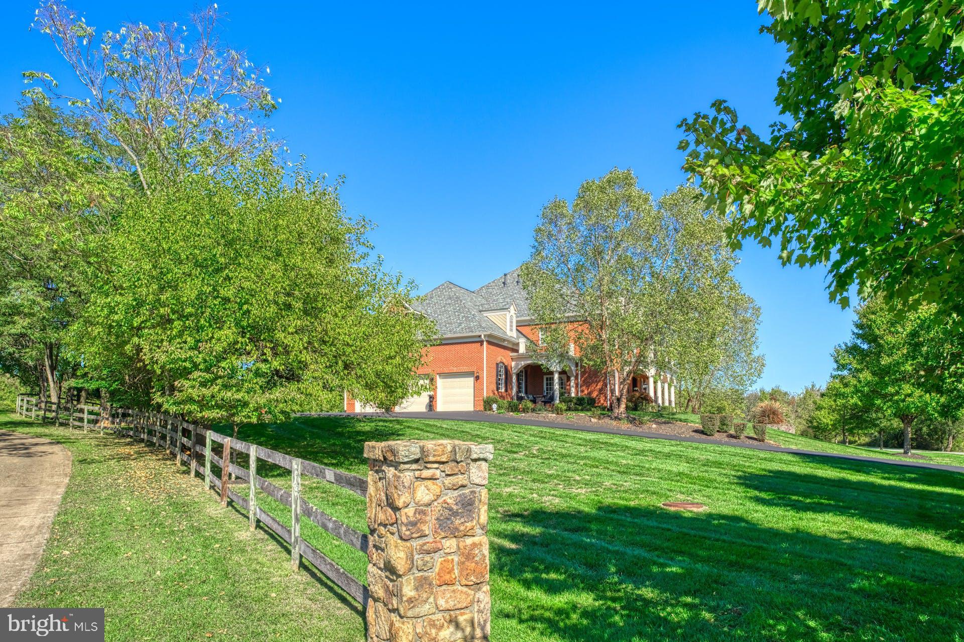 RASPBERRY FALLS - Residential