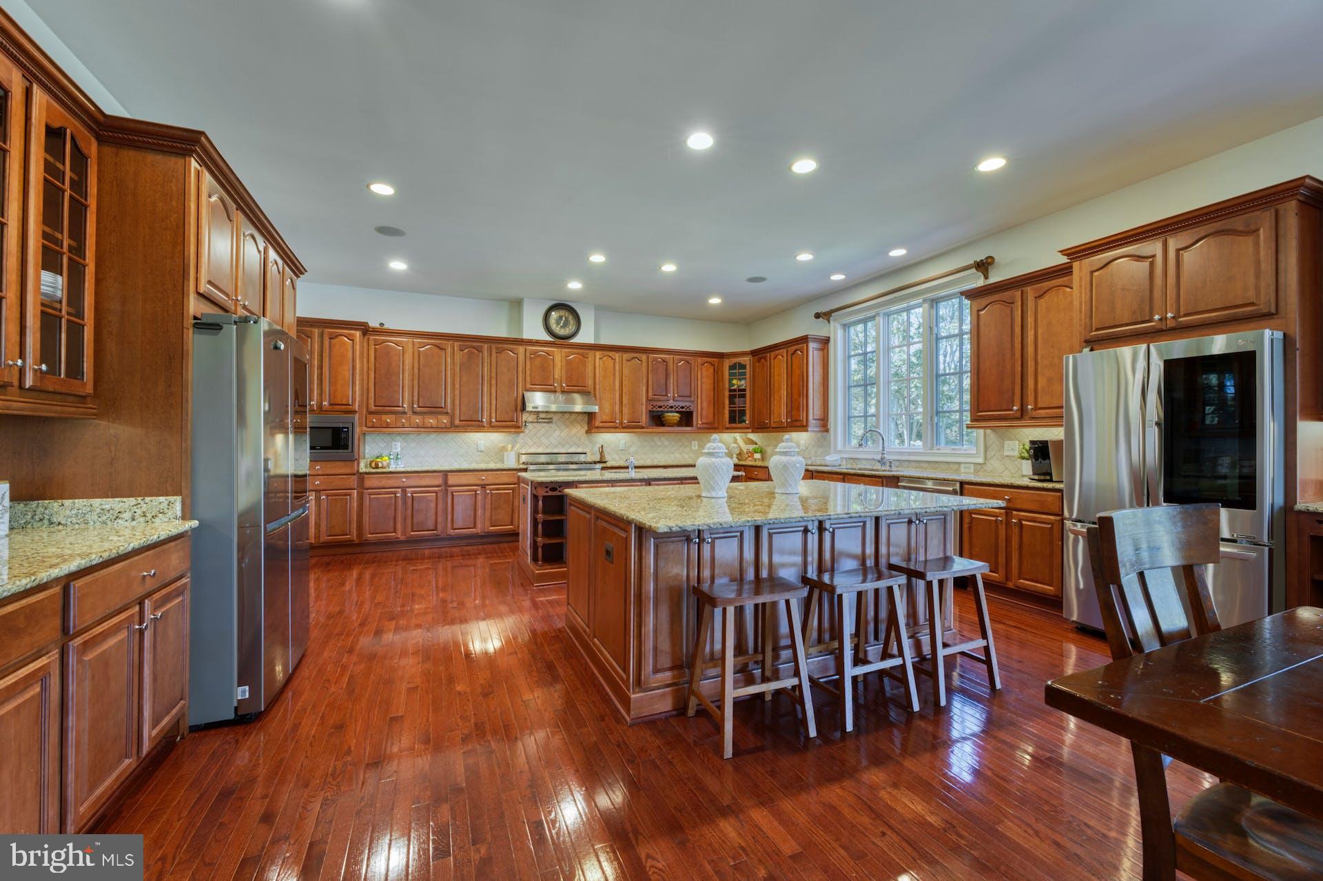 RASPBERRY FALLS - Residential