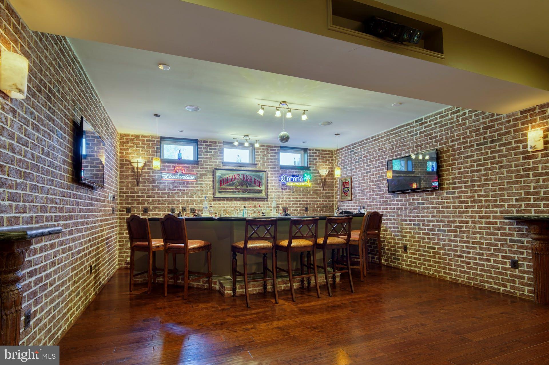 RASPBERRY FALLS - Residential