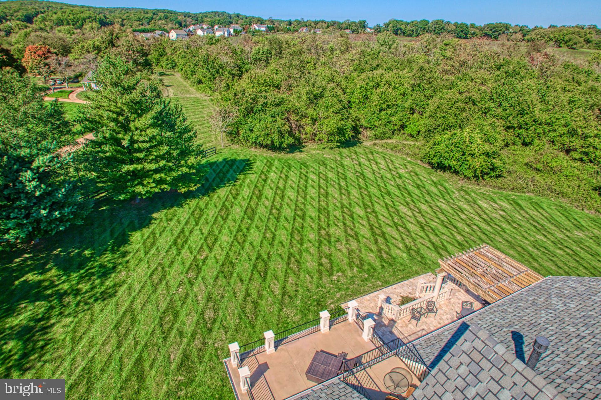 RASPBERRY FALLS - Residential