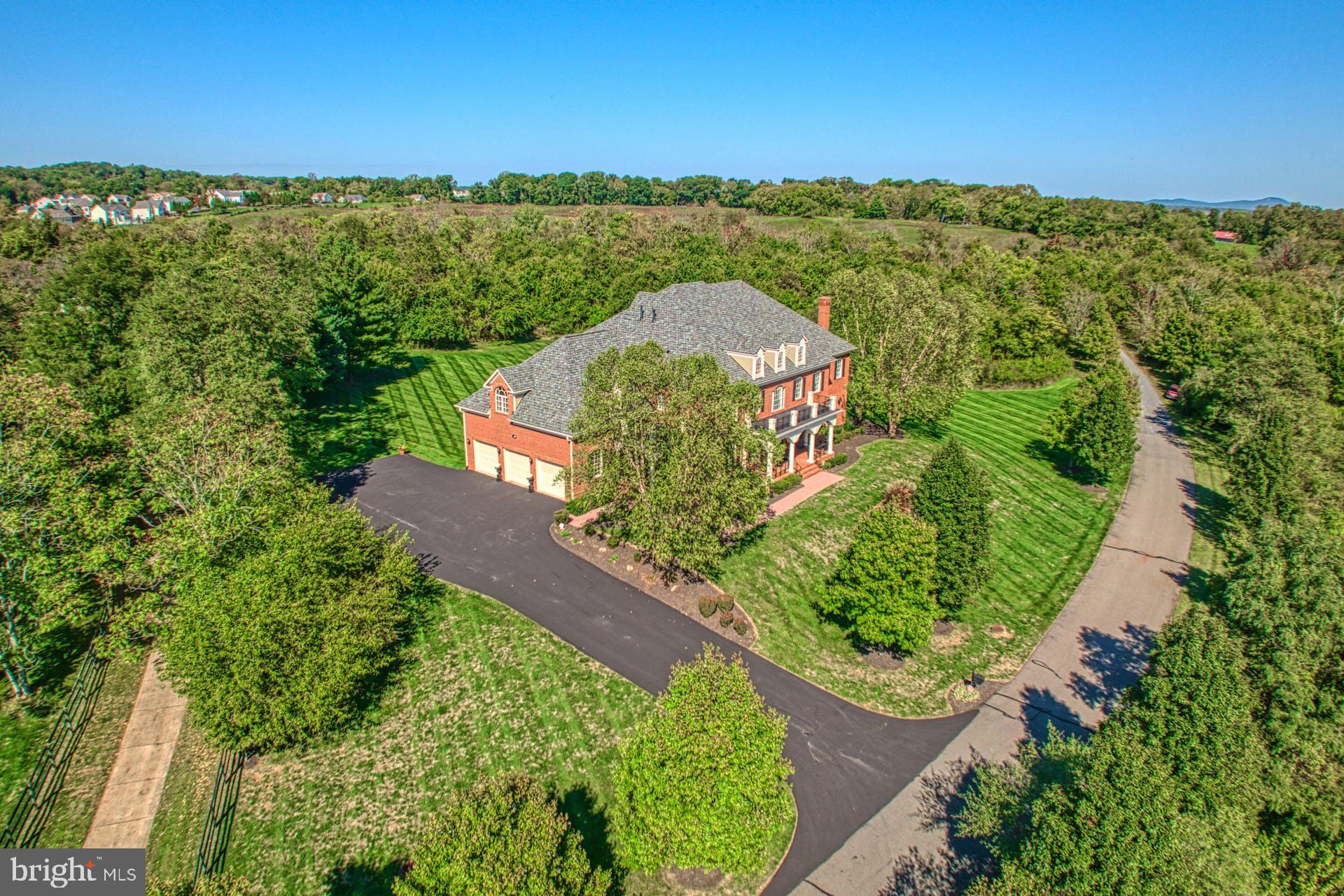 RASPBERRY FALLS - Residential