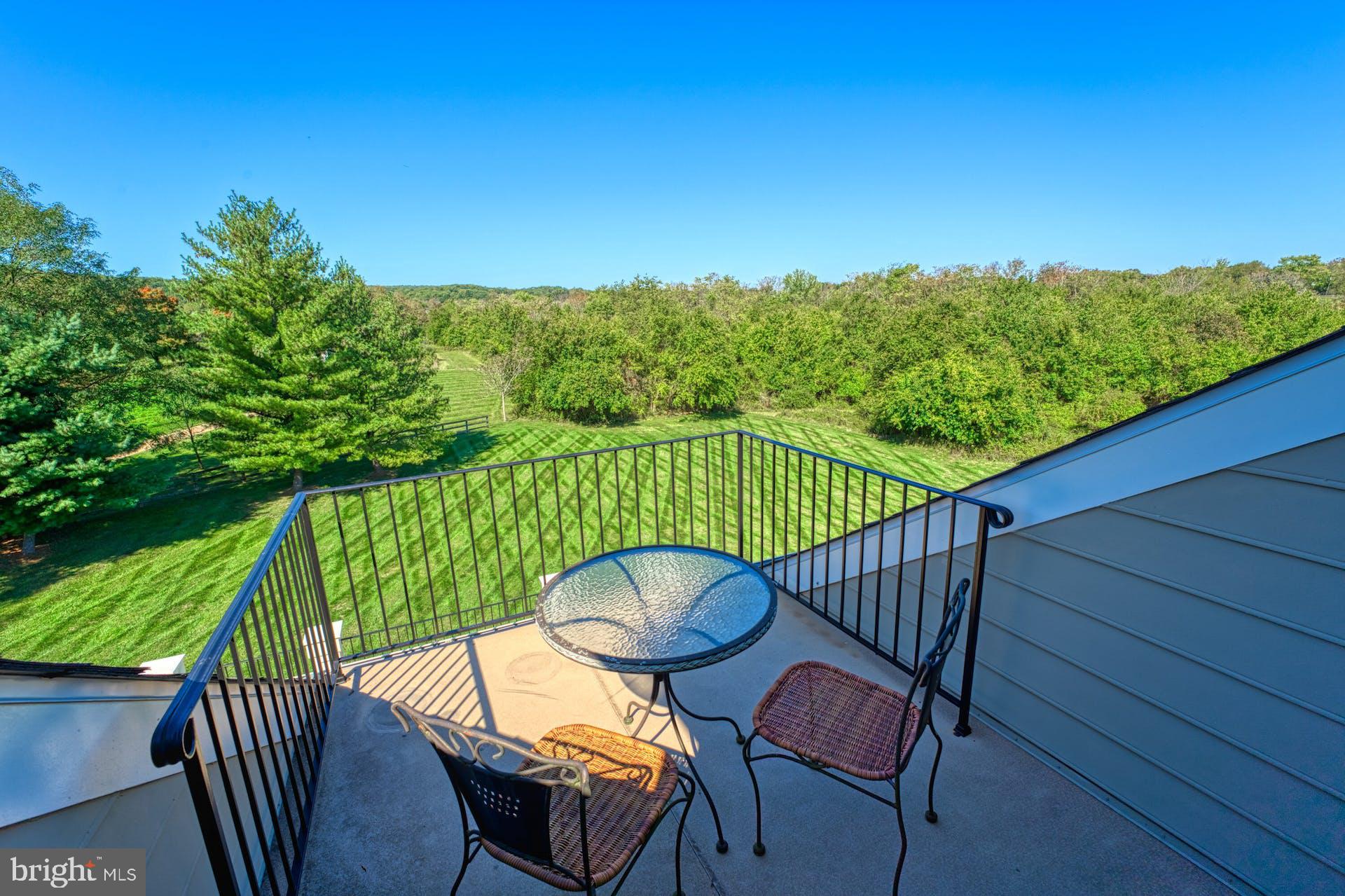 RASPBERRY FALLS - Residential