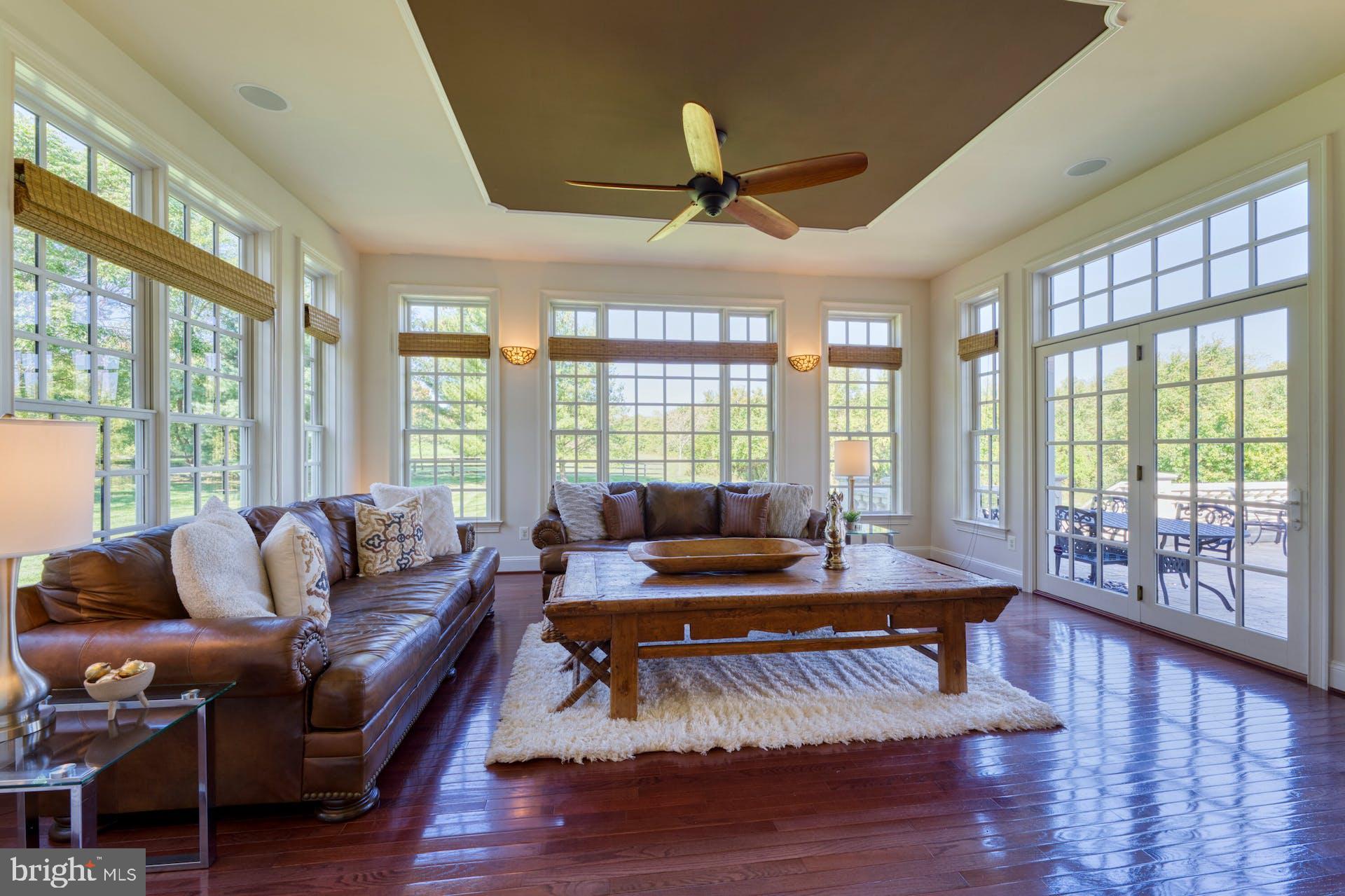 RASPBERRY FALLS - Residential