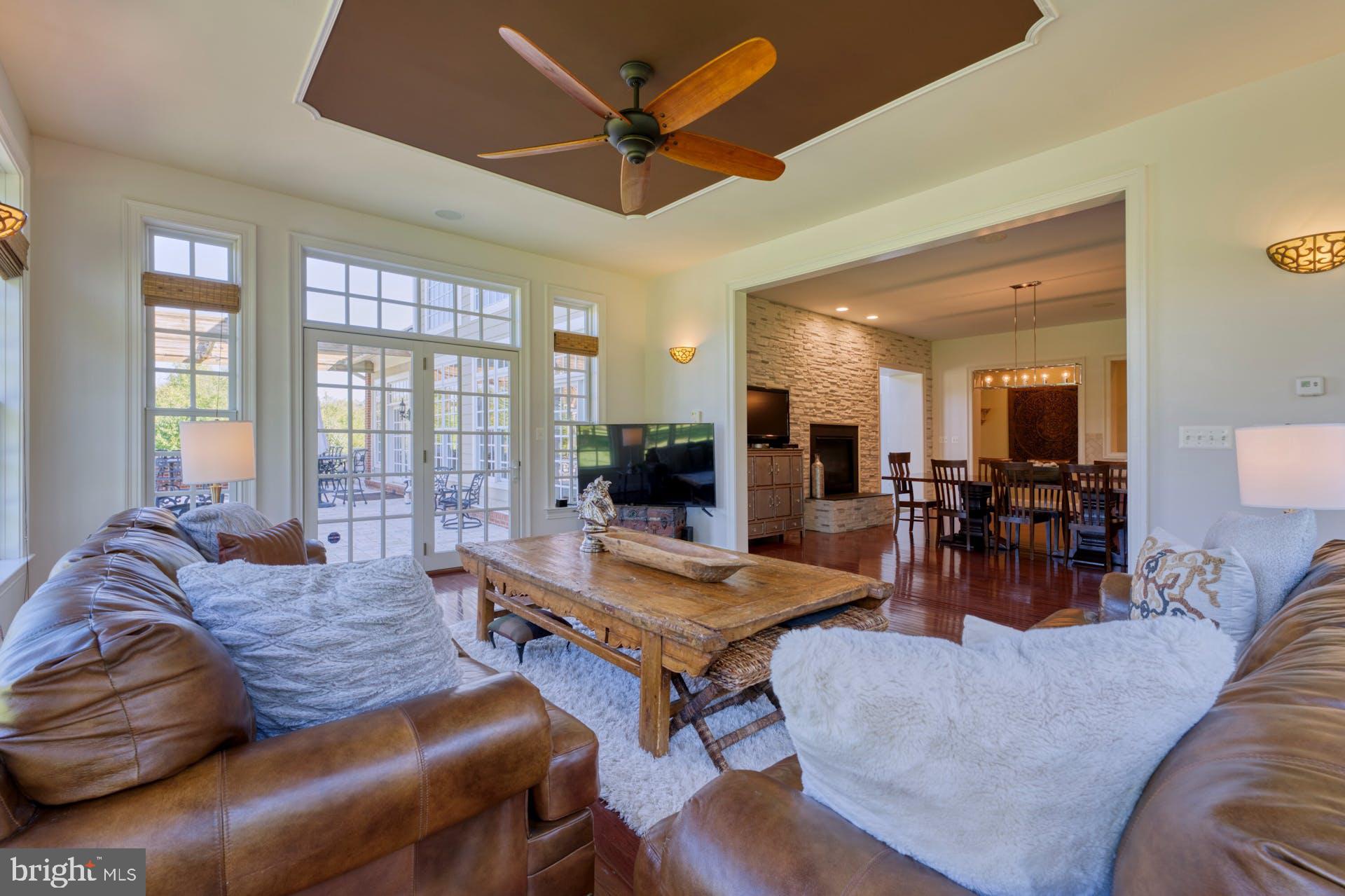 RASPBERRY FALLS - Residential