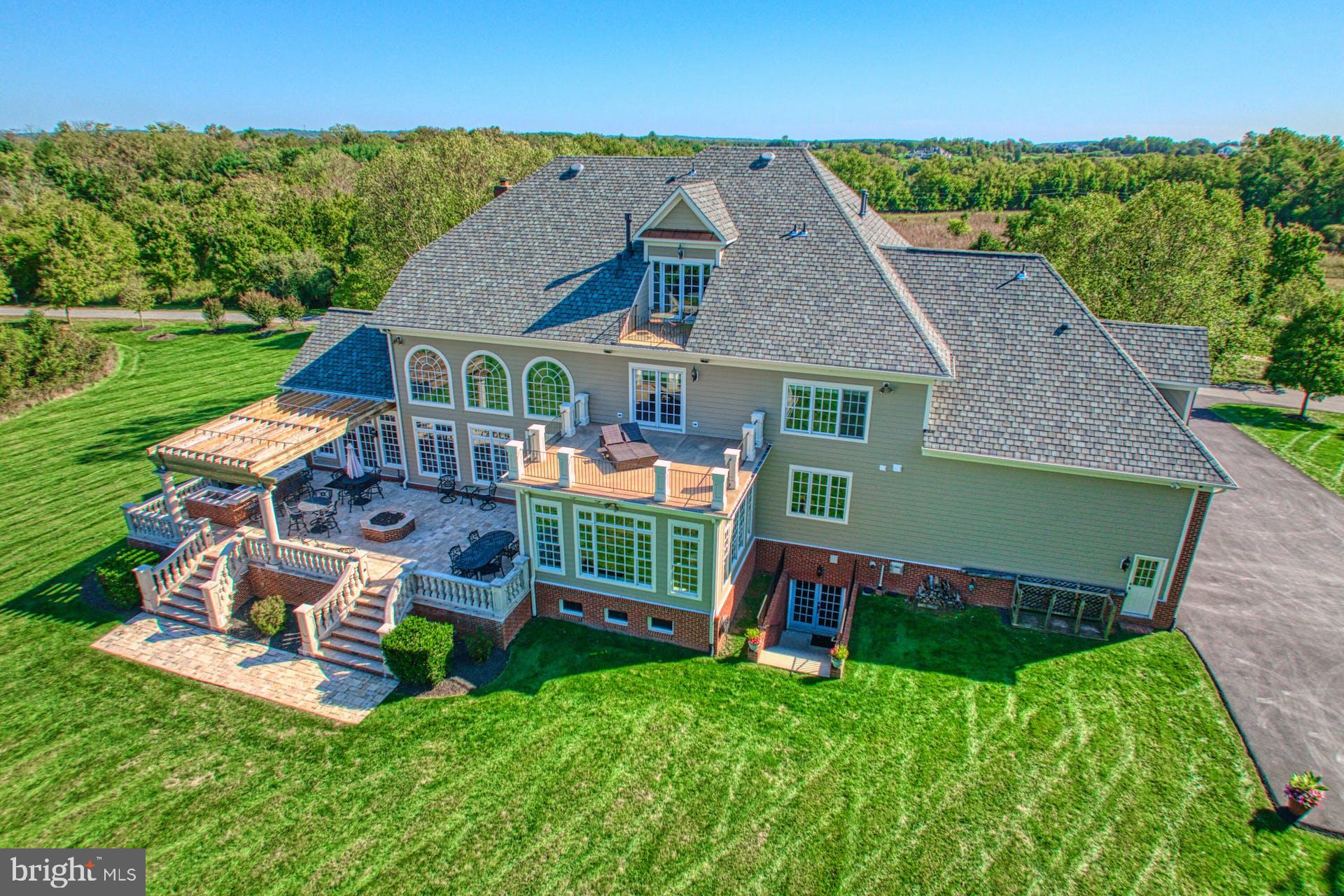 RASPBERRY FALLS - Residential