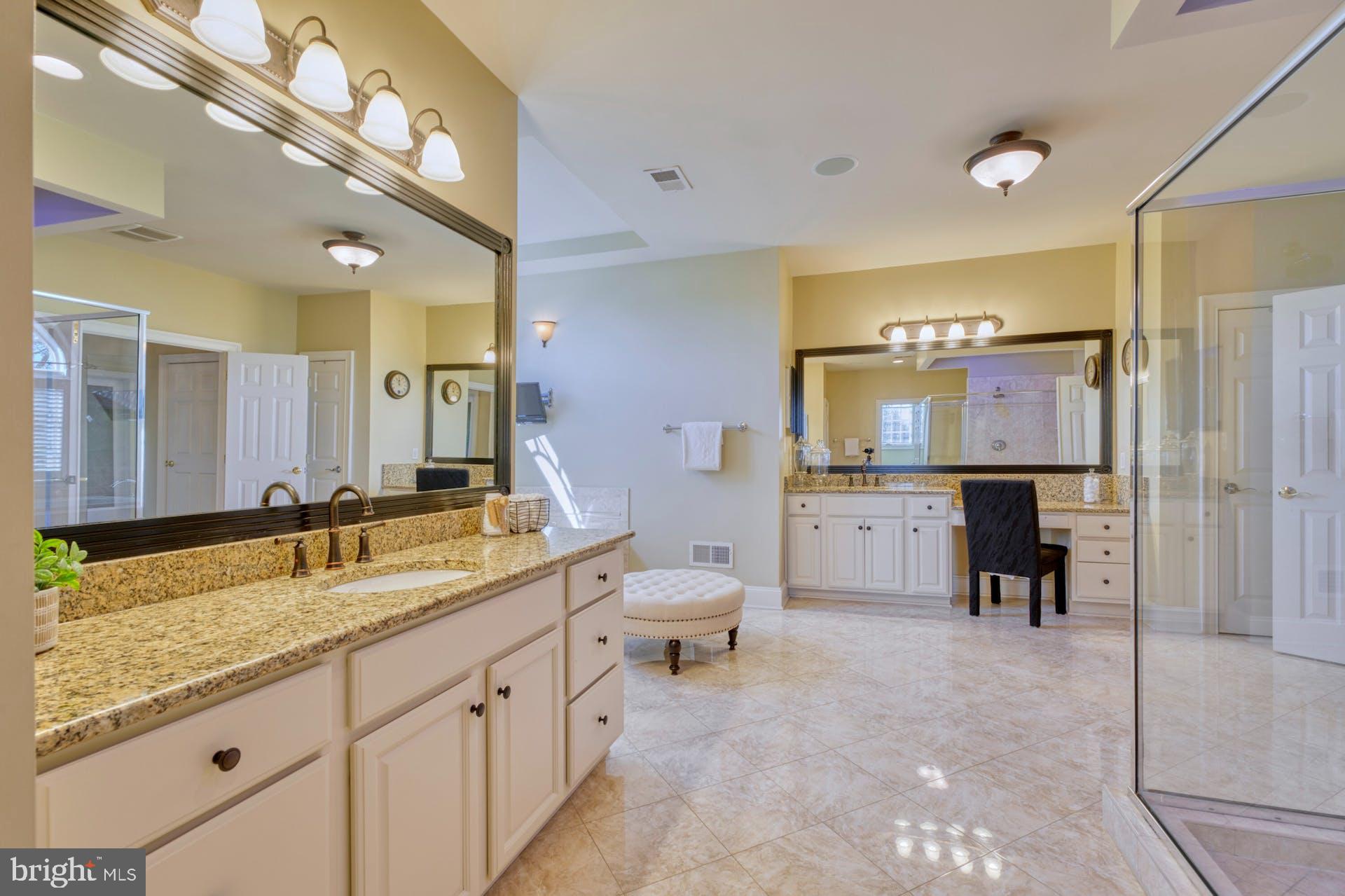 RASPBERRY FALLS - Residential