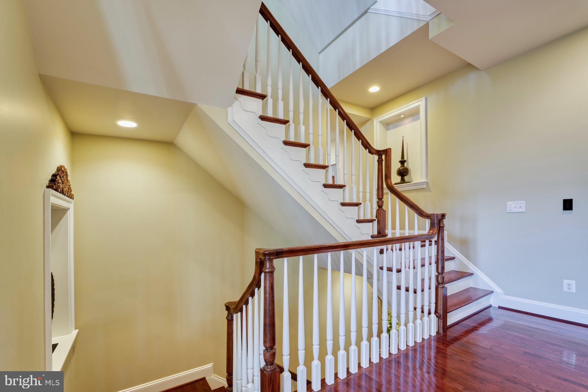 RASPBERRY FALLS - Residential