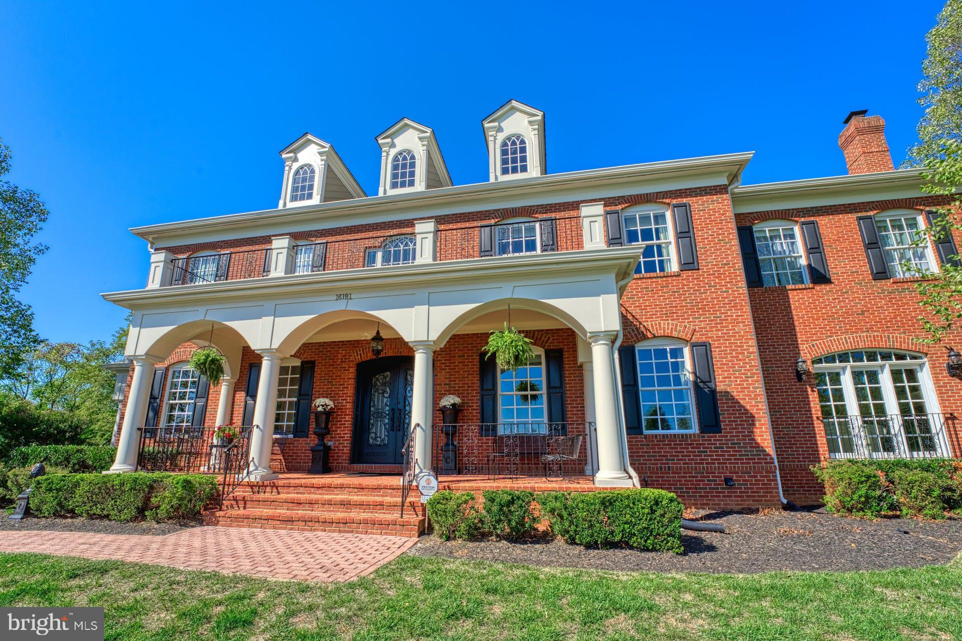 RASPBERRY FALLS - Residential