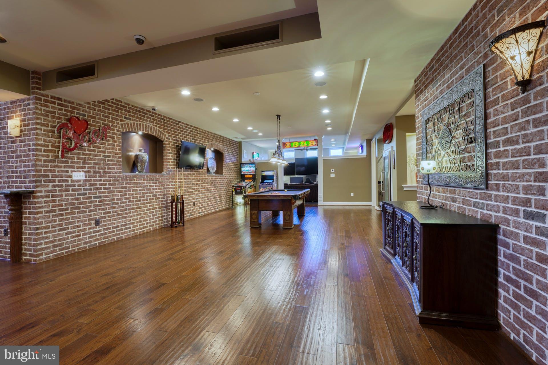 RASPBERRY FALLS - Residential