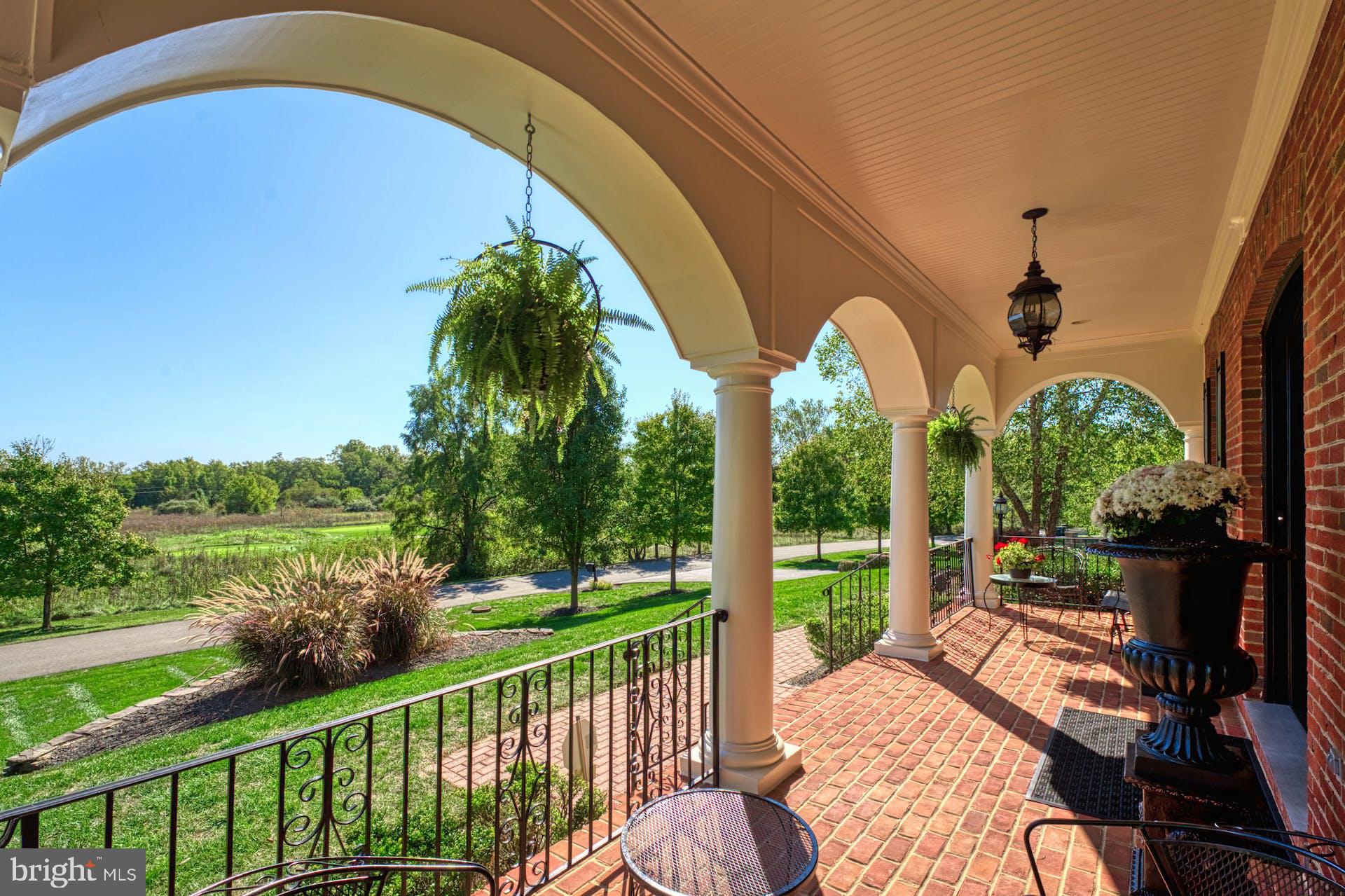 RASPBERRY FALLS - Residential