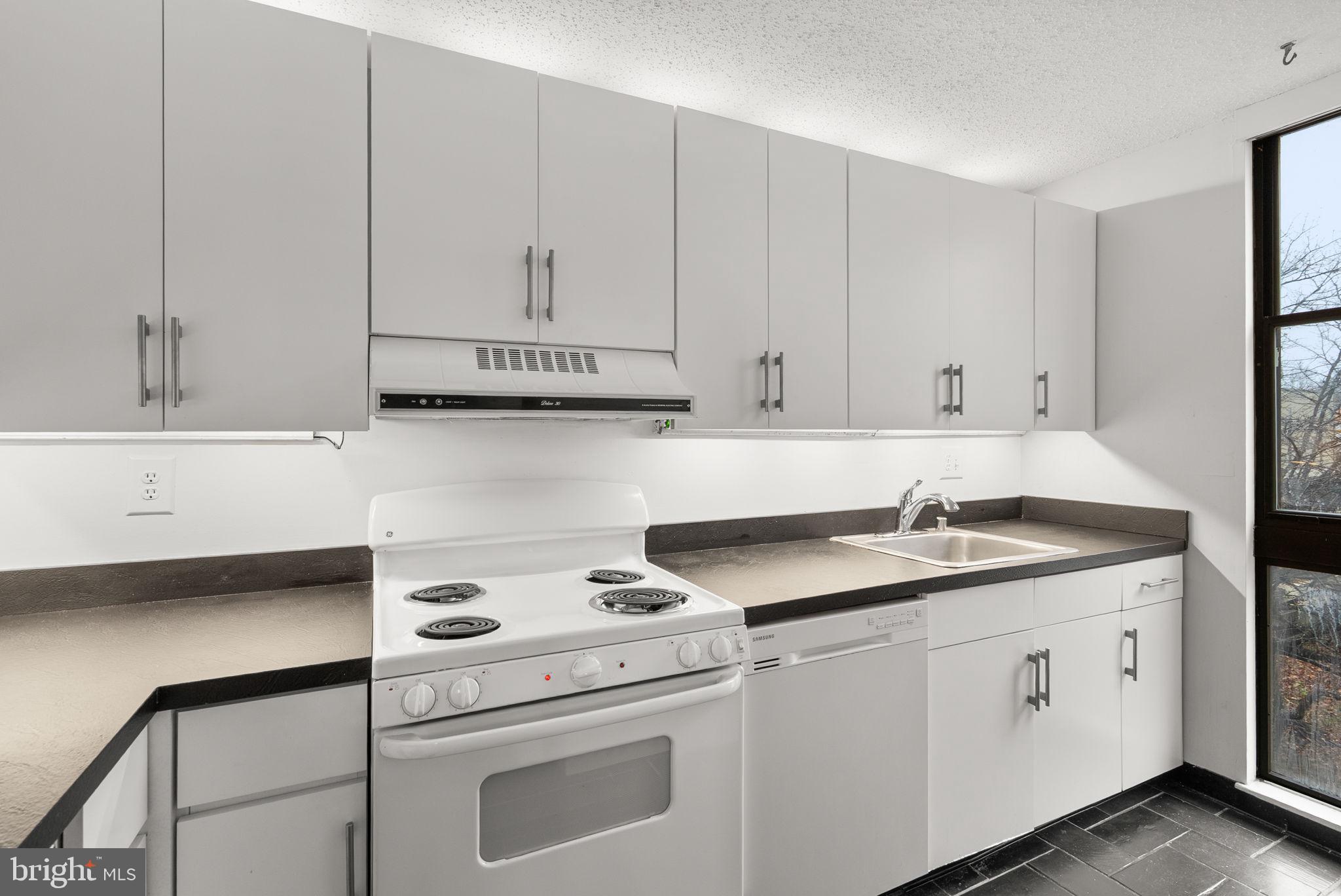 MOUNT WASHINGTON - Residential