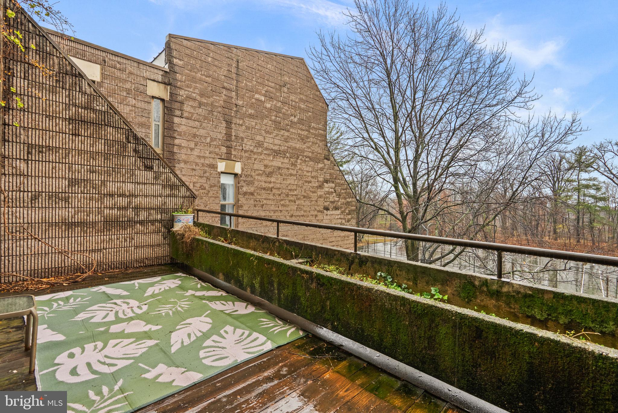 MOUNT WASHINGTON - Residential