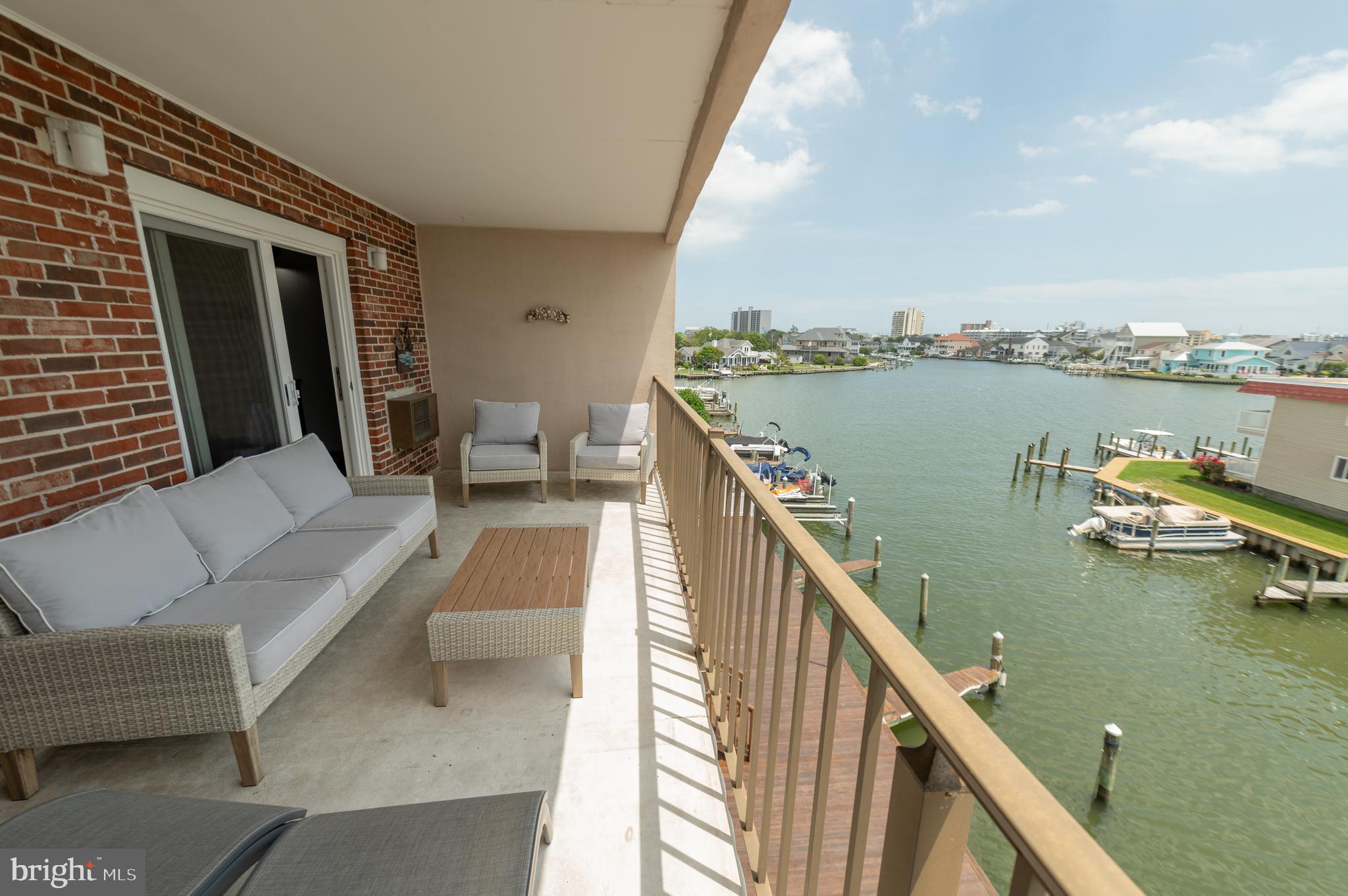 BAYSIDE - Residential