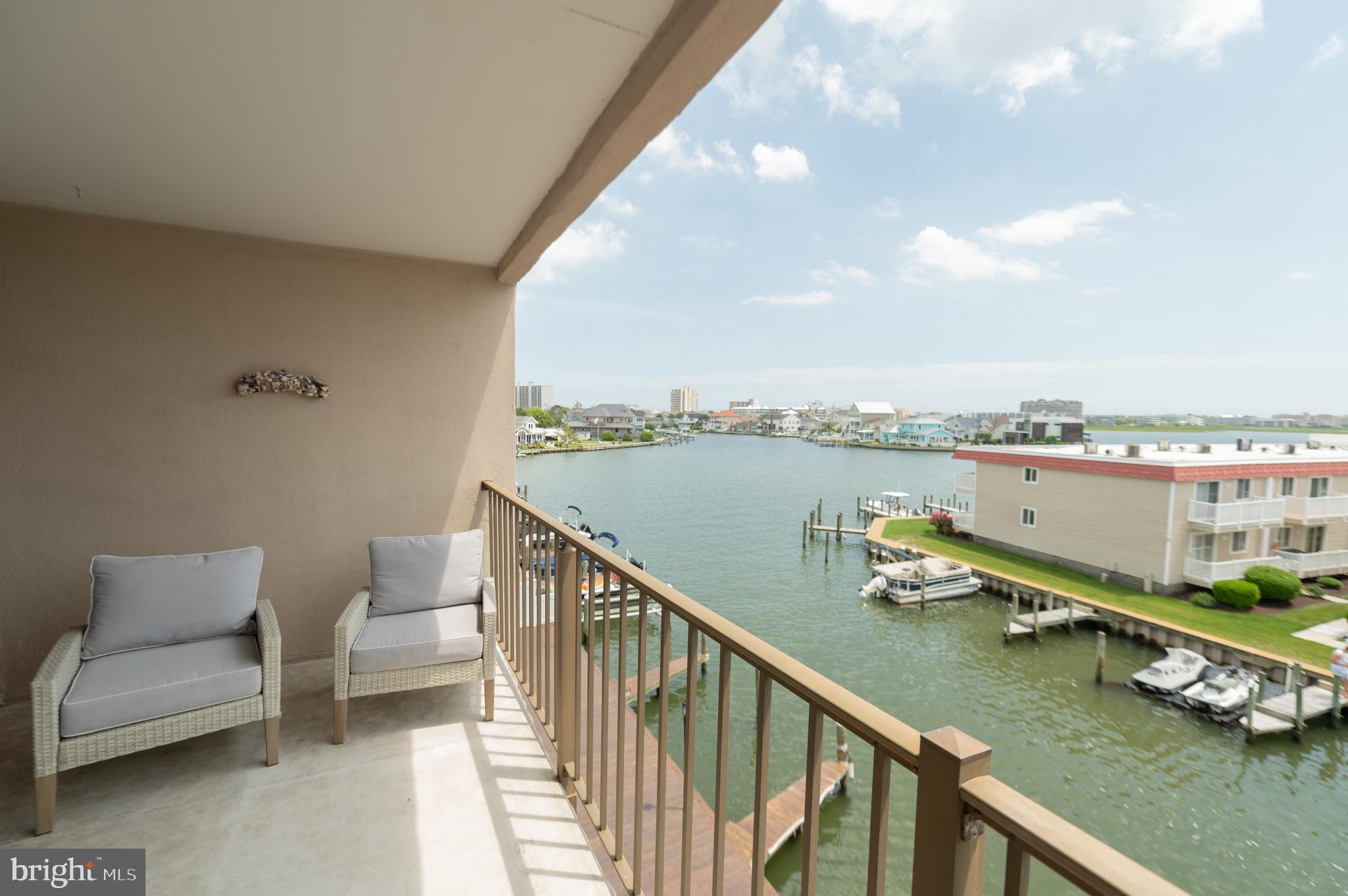 BAYSIDE - Residential