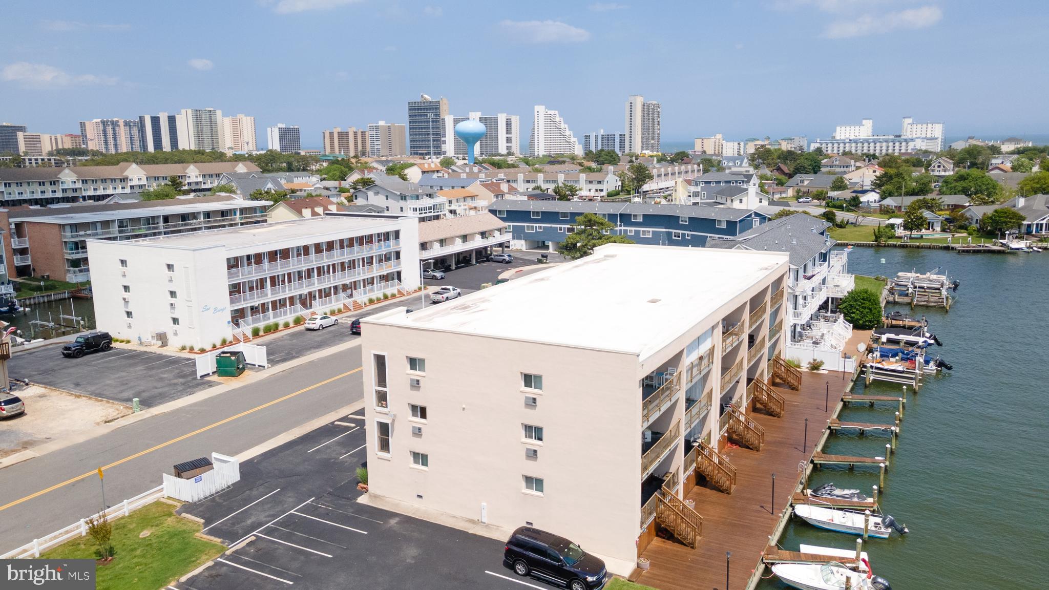 BAYSIDE - Residential