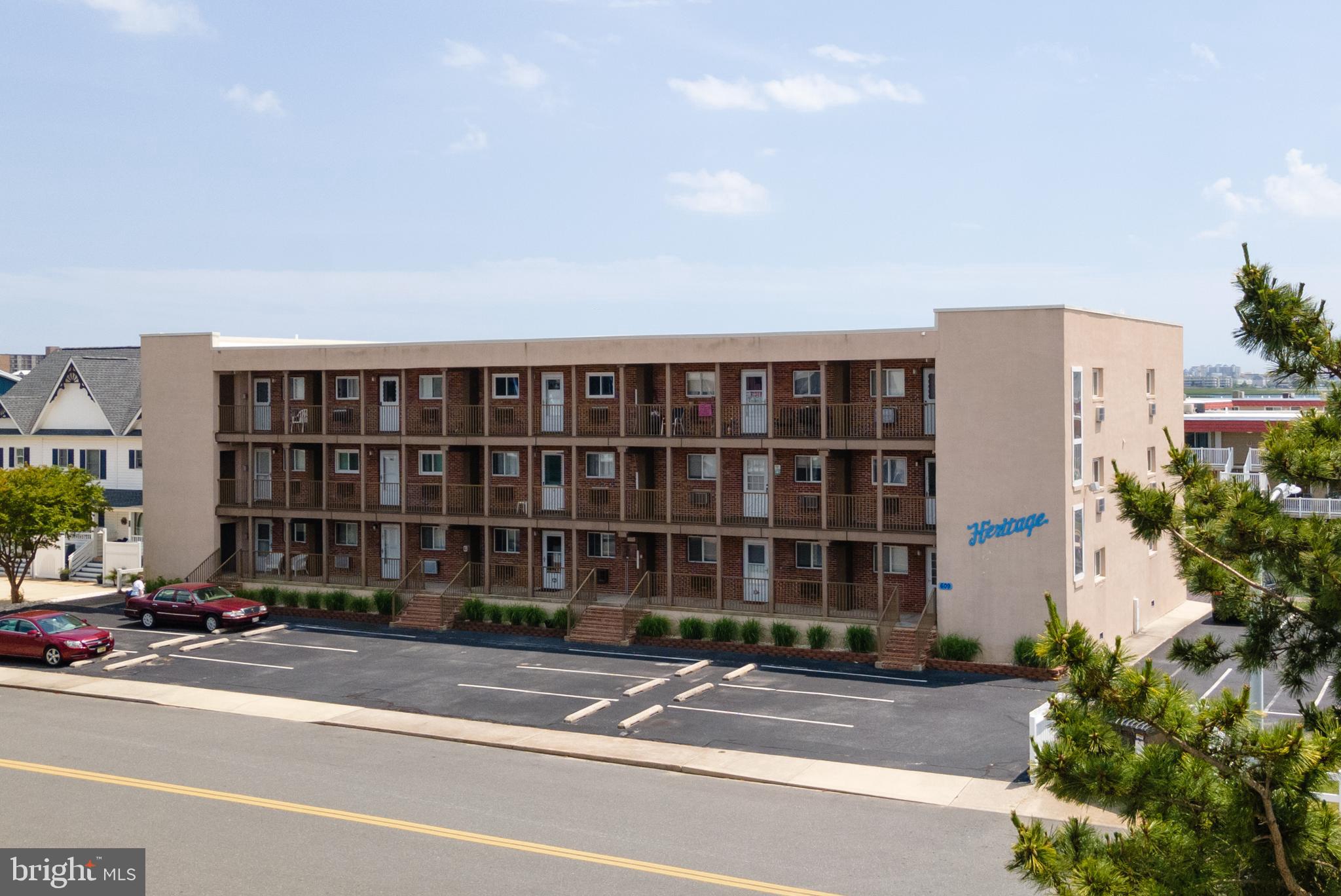 BAYSIDE - Residential
