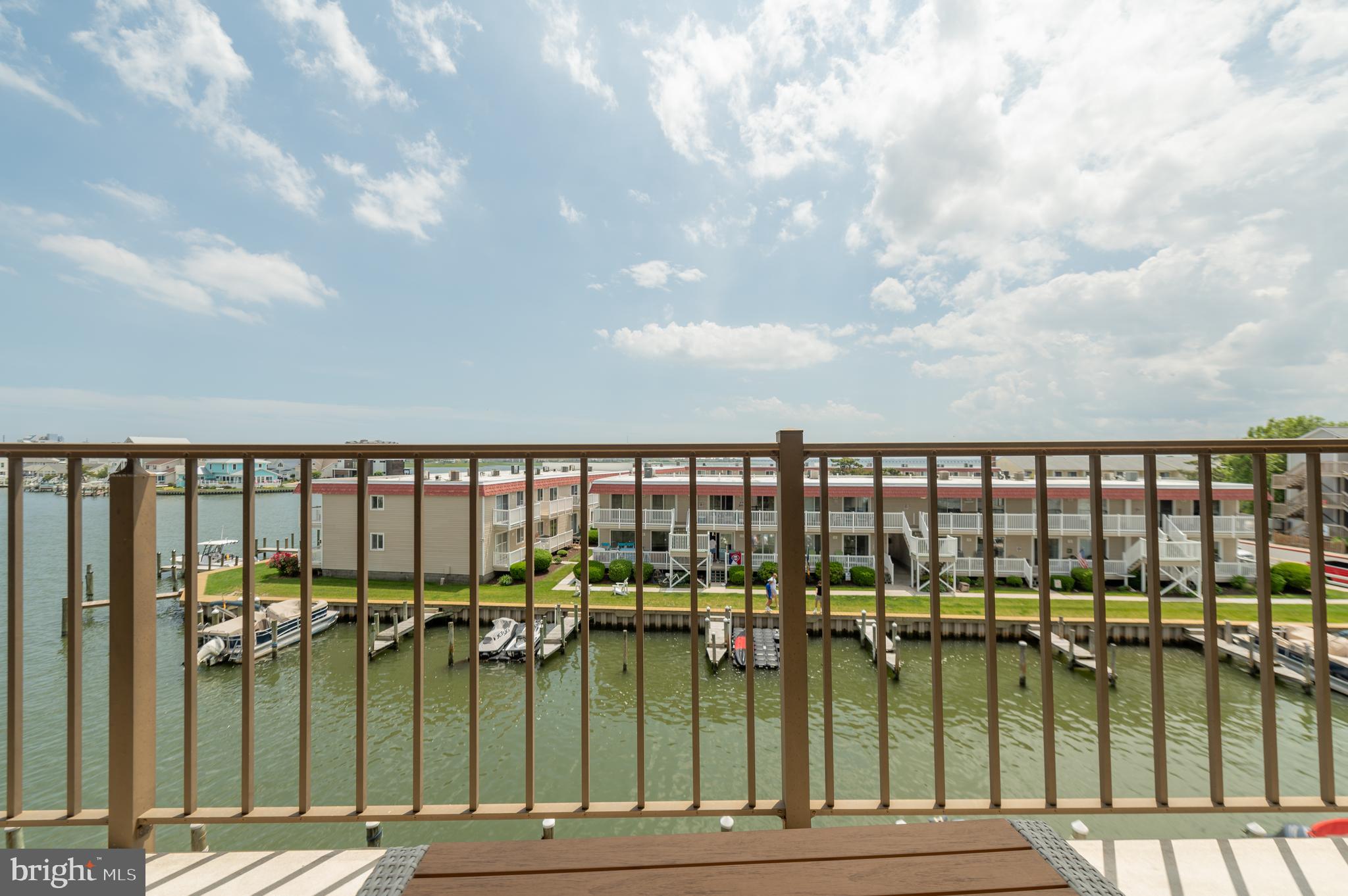 BAYSIDE - Residential