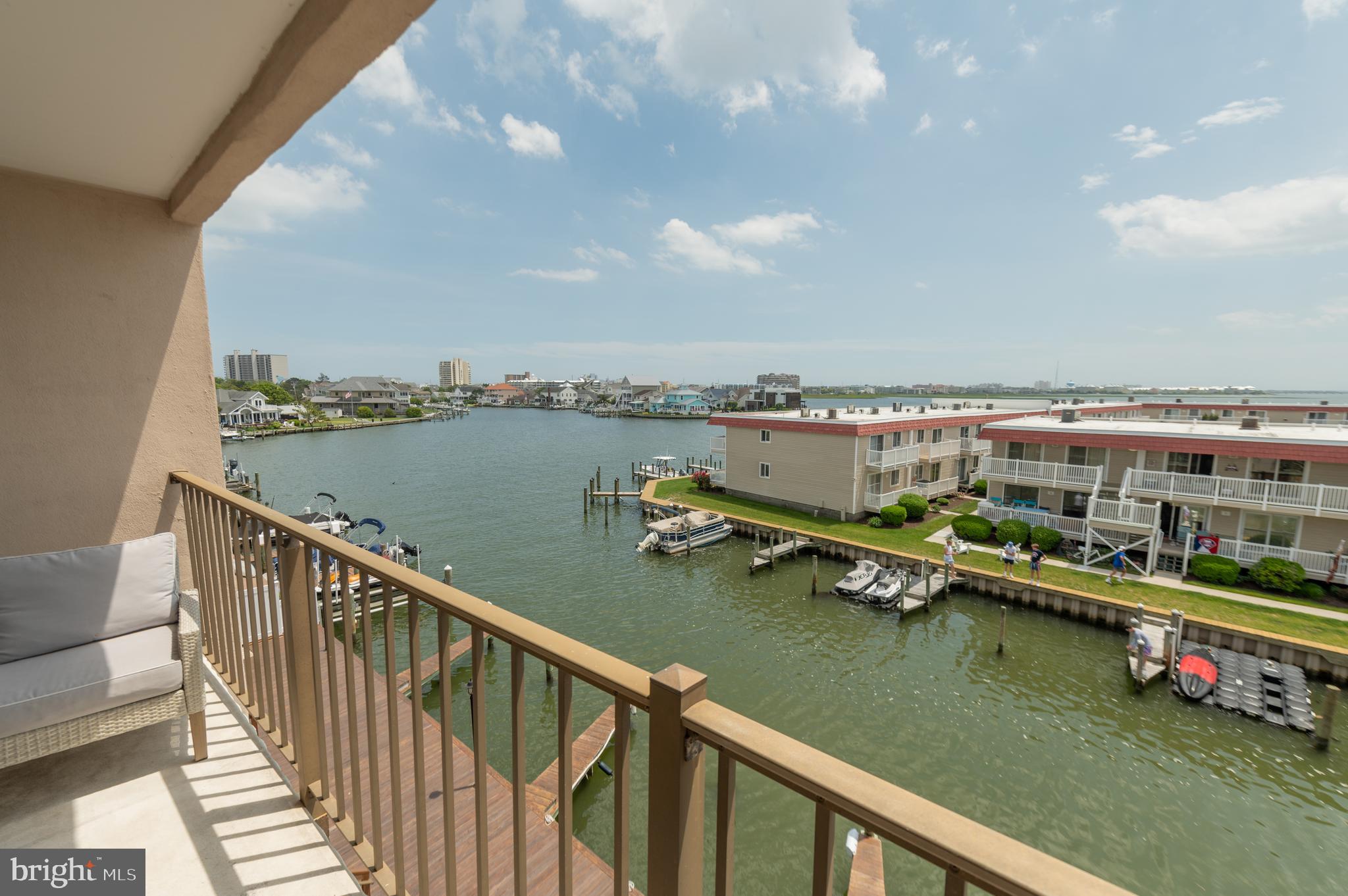 BAYSIDE - Residential