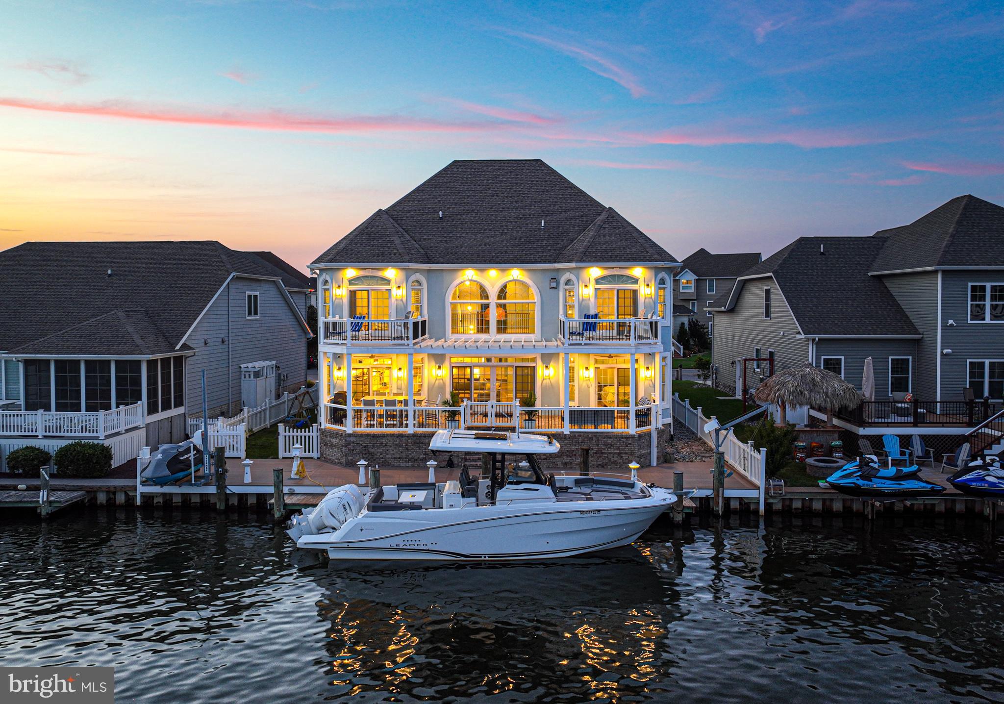 HERON HARBOUR - Residential