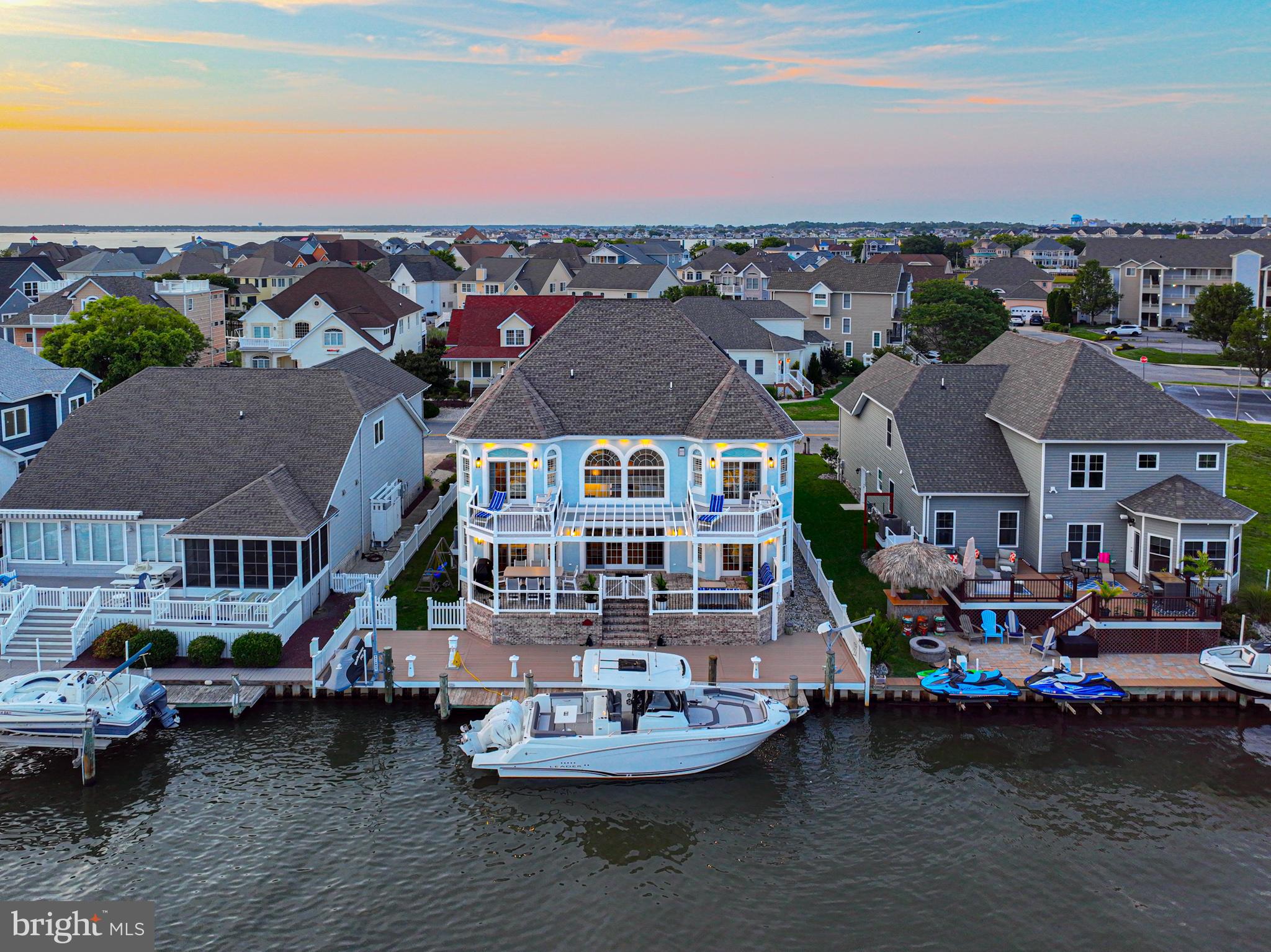 HERON HARBOUR - Residential