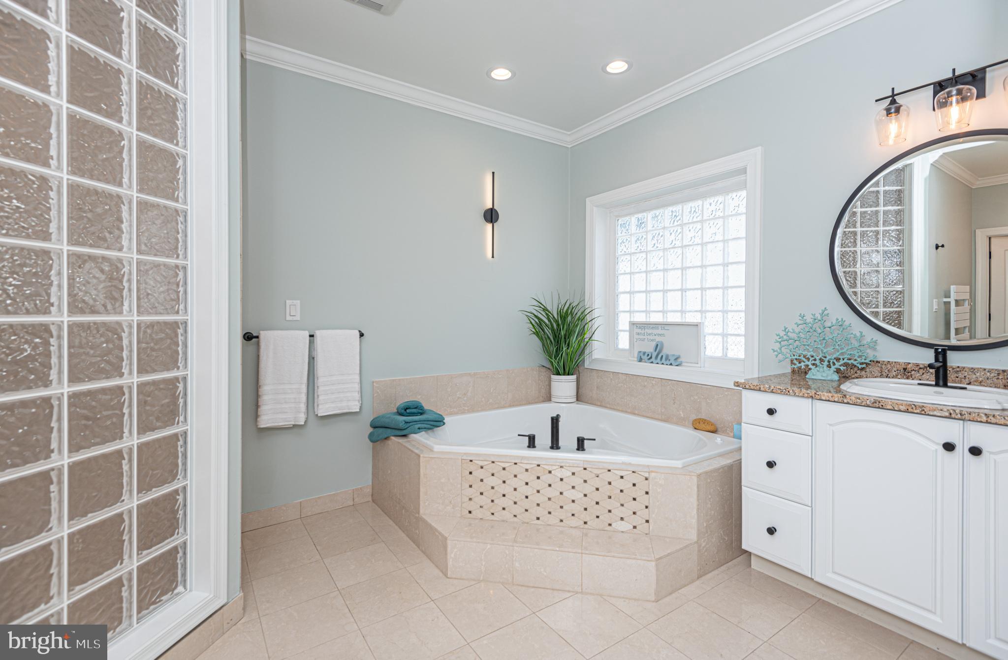 HERON HARBOUR - Residential