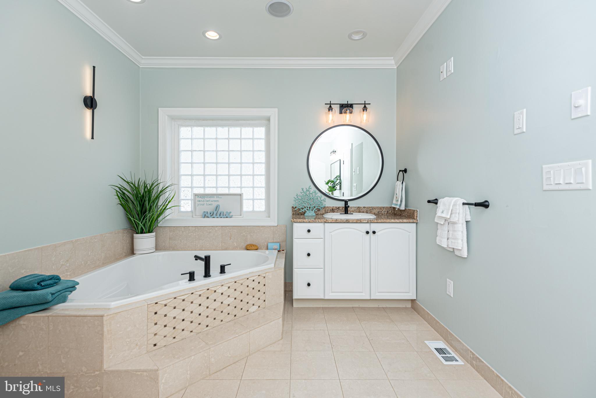 HERON HARBOUR - Residential