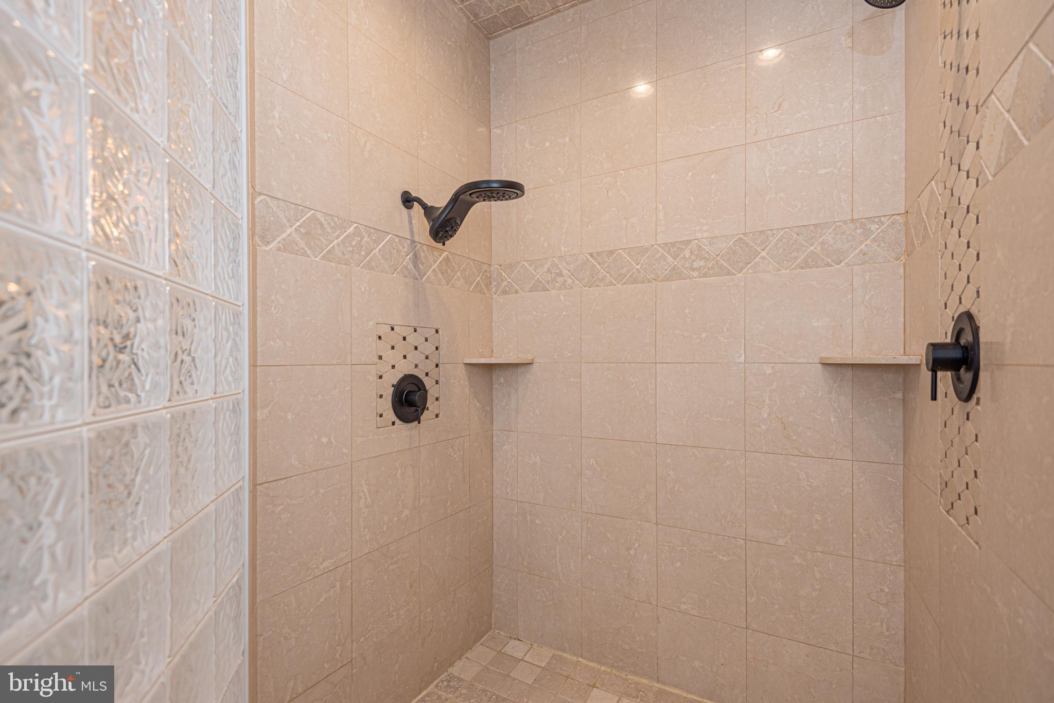 HERON HARBOUR - Residential