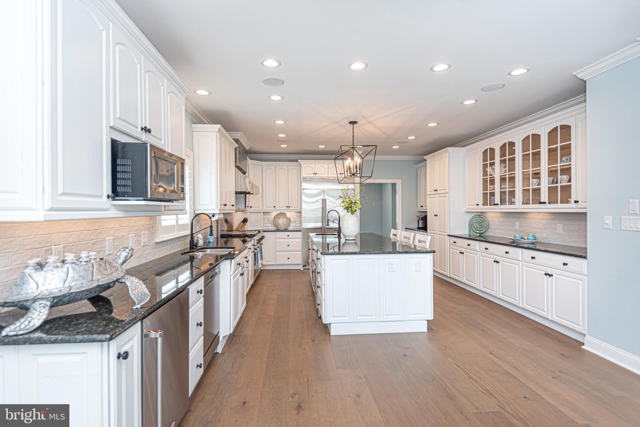 HERON HARBOUR - Residential